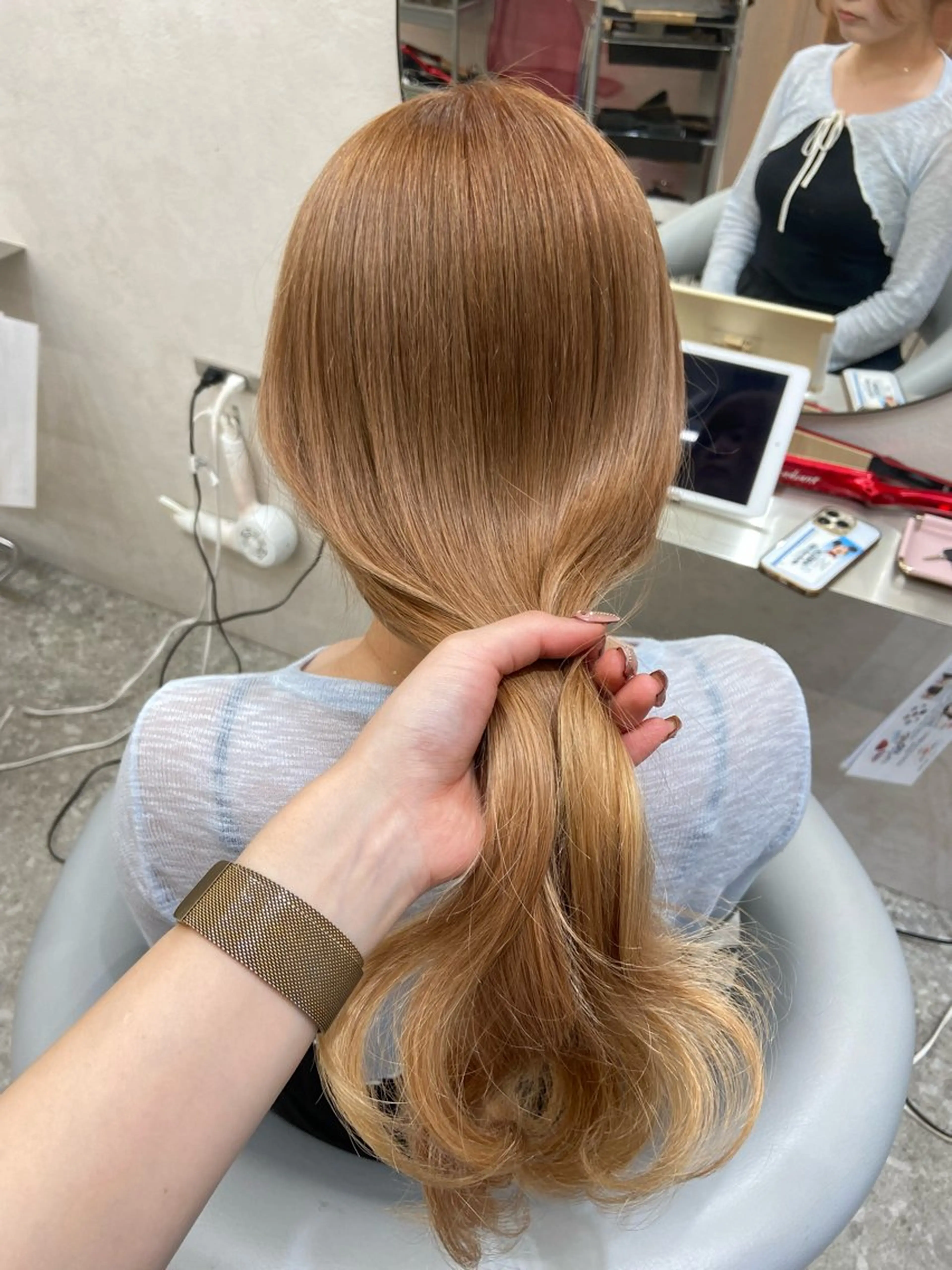 ロング カラー ベージュカラー ブリーチ ブロンド ケアブリーチ ダブルカラー 新宿/韓国ヘア 中明度カラー/かやのヘアスタイル