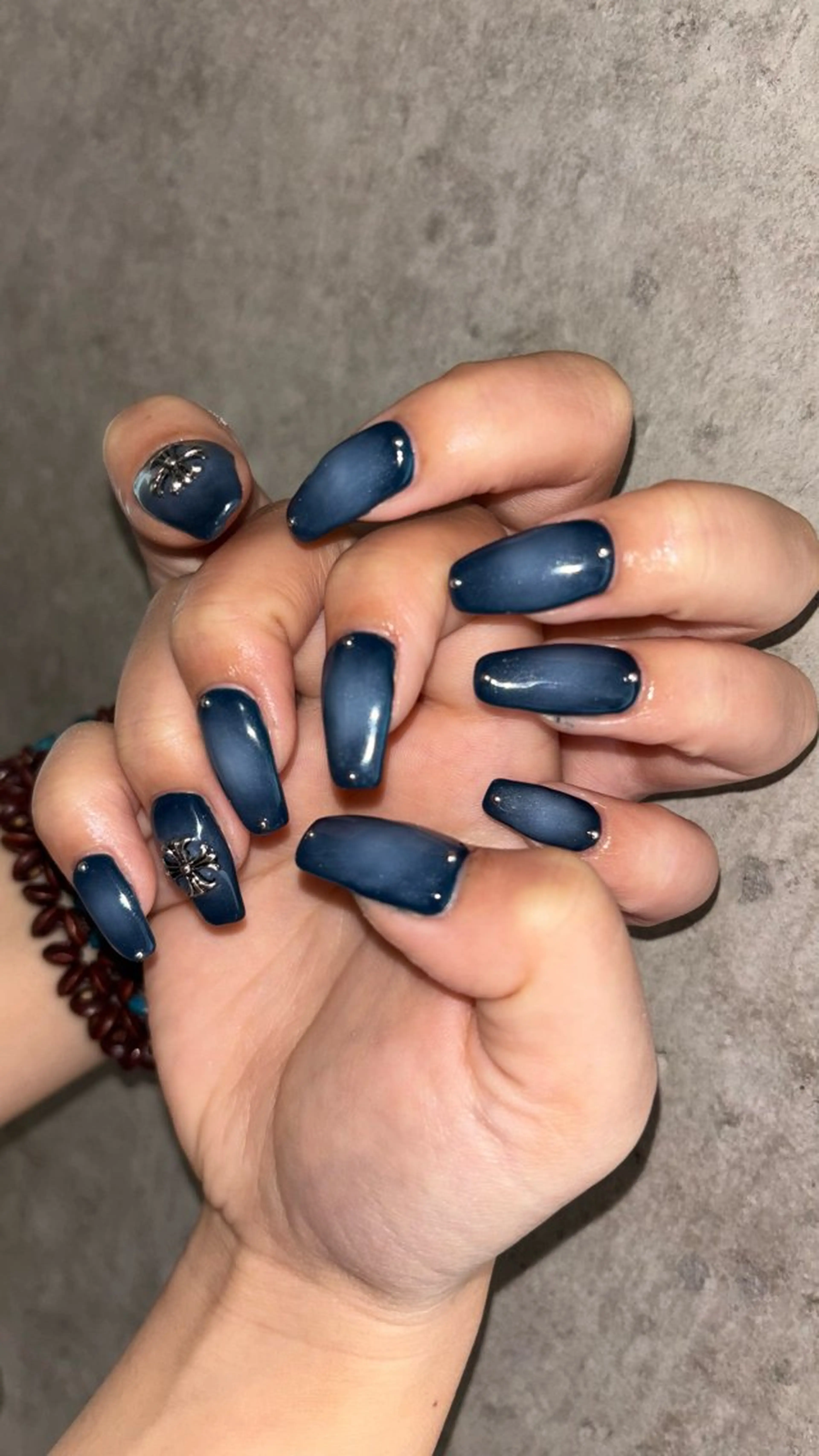 ネイル ハンドネイル Queen所属・伊藤 梨恋のネイルデザイン