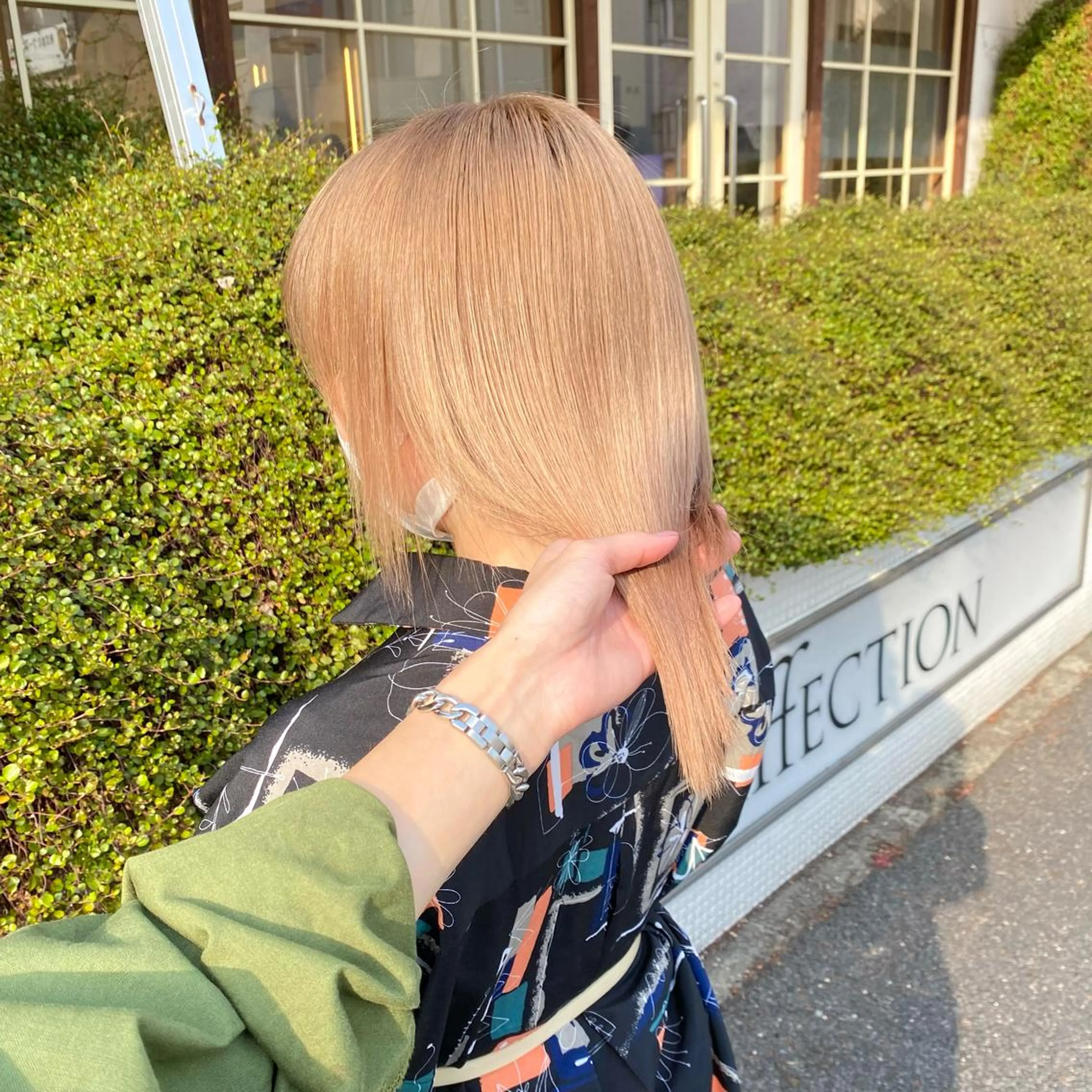 ミディアム カラー ヘアアレンジ ブリーチ ヘアカラー ハイトーンカラー🌈 メンズパーマ鈴木康平のヘアスタイル