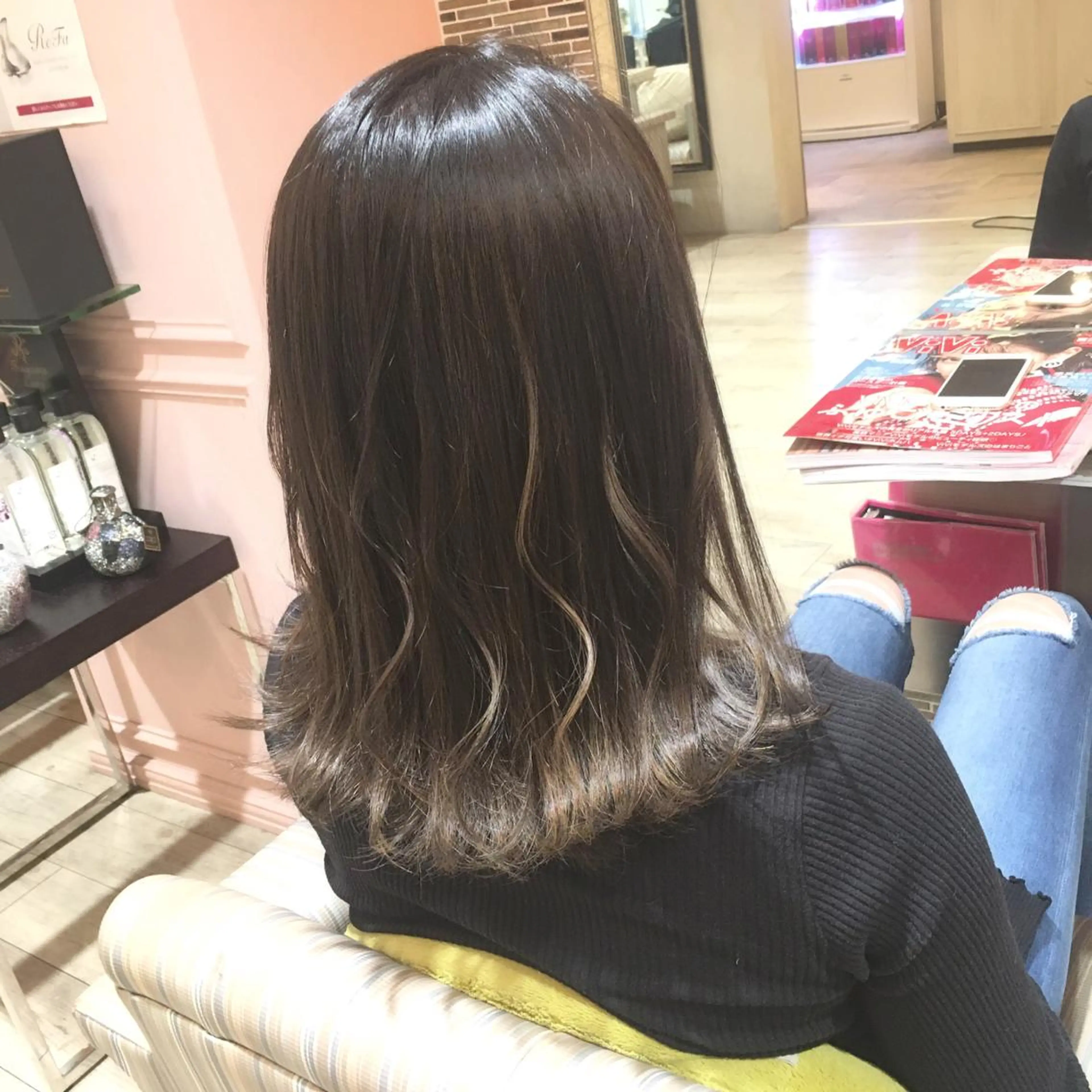 ミディアム アッシュ 外国人風カラー トリートメント Dolce　梅田所属・城領 直輝のヘアスタイル
