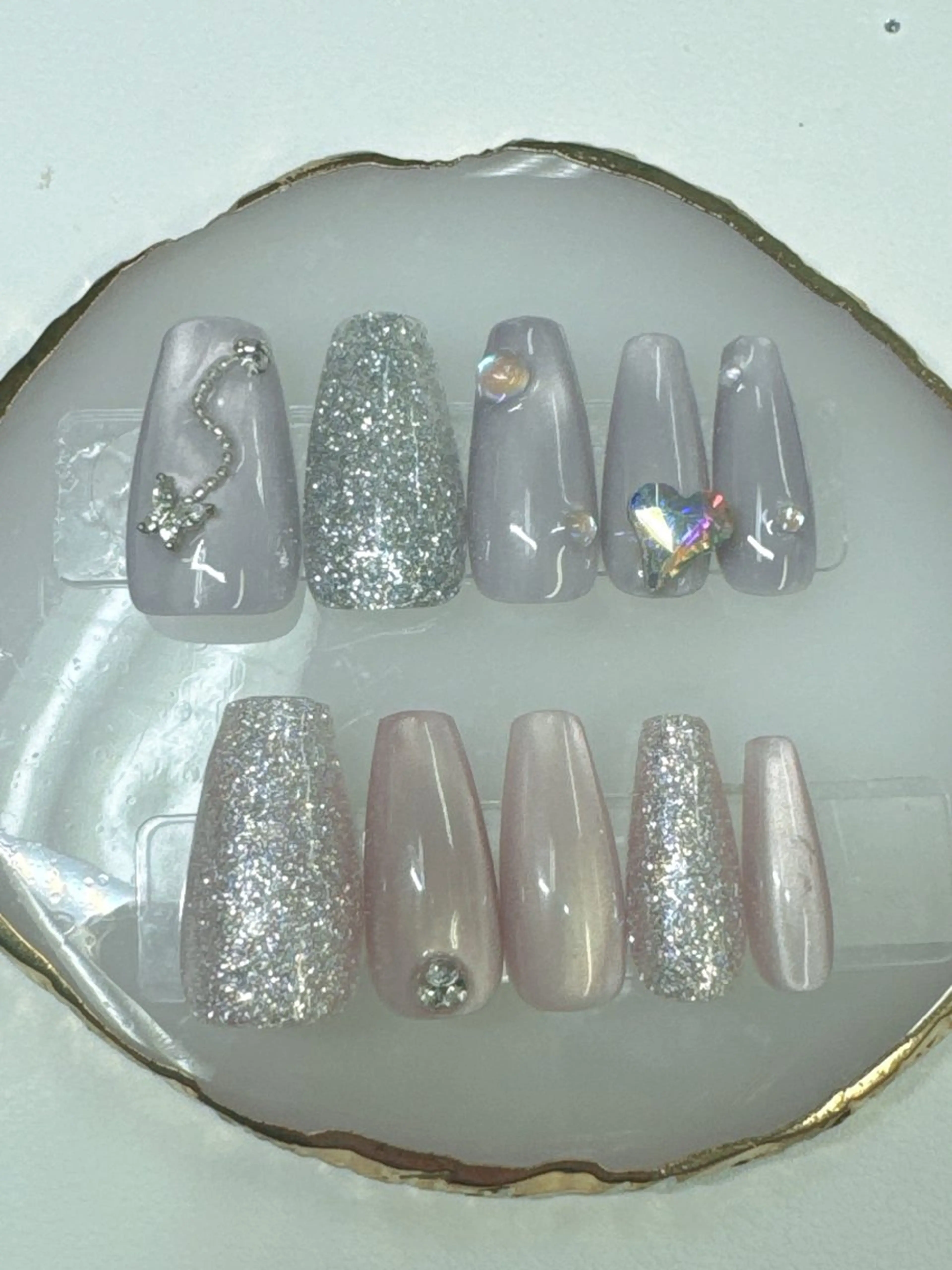 ネイル アートネイル ボルドー チークネイル ドット フレンチネイル ハンドネイル Queeens nailのネイルデザイン