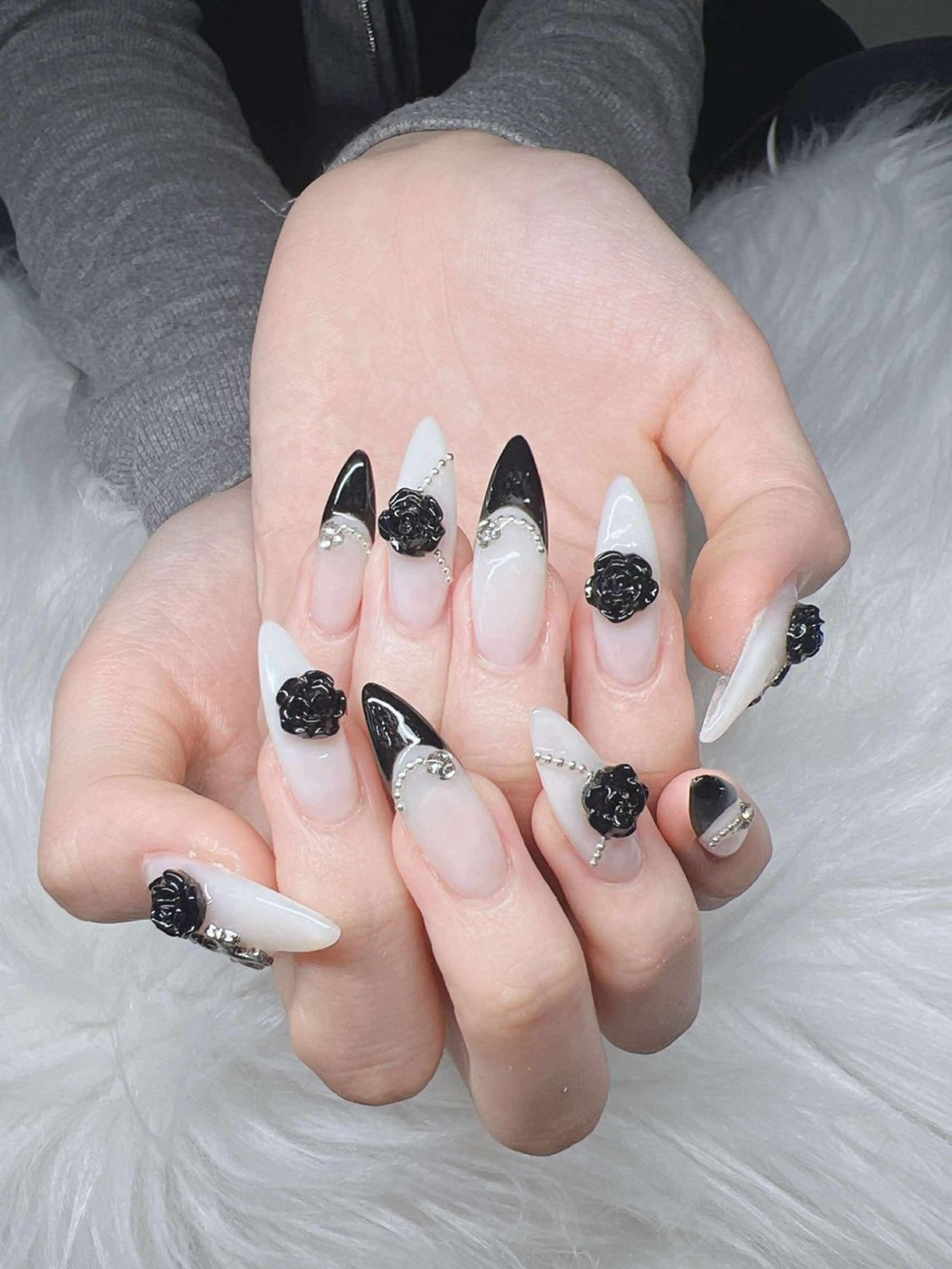 ネイル 長さ出し グラデーション 卒業式 キラキラネイル マグネットネイル ハンドネイル Lee Nailsのネイルデザイン