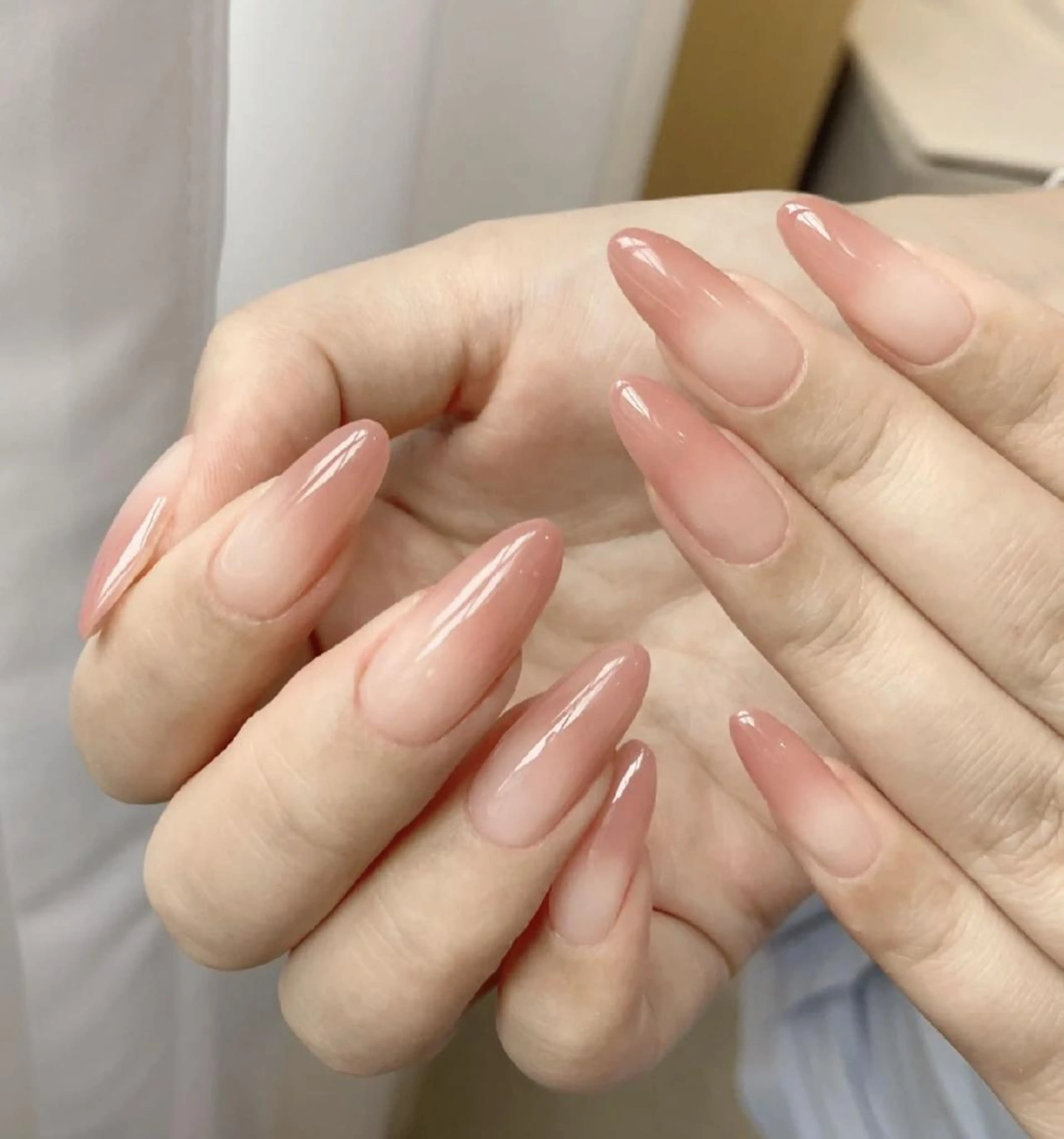 ネイル アートネイル 長さ出し ネイルチップ Queens テイのネイルデザイン