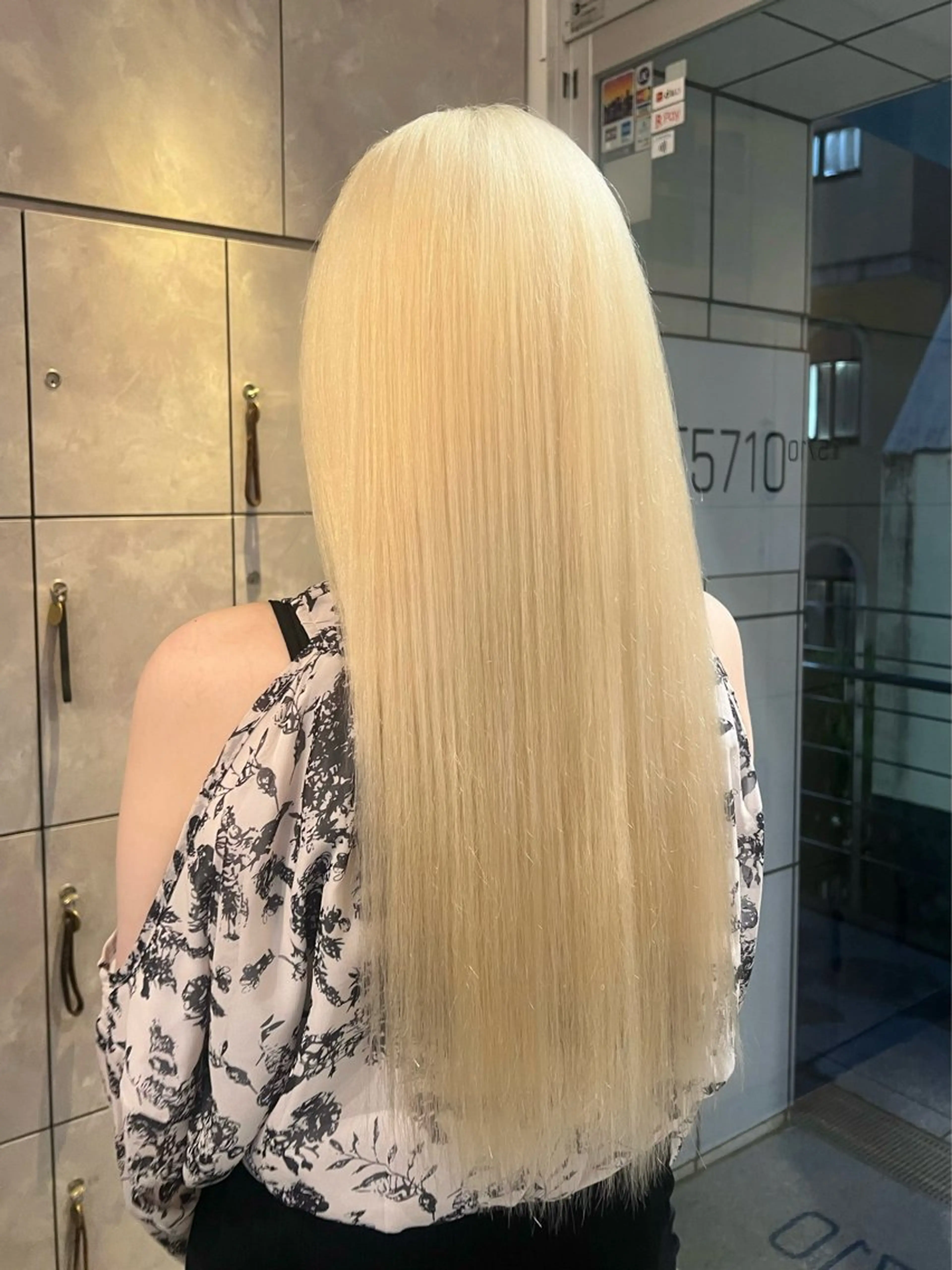 ロング カラー 🎀ハイトーン・艶 カラー HANA🎀のヘアスタイル