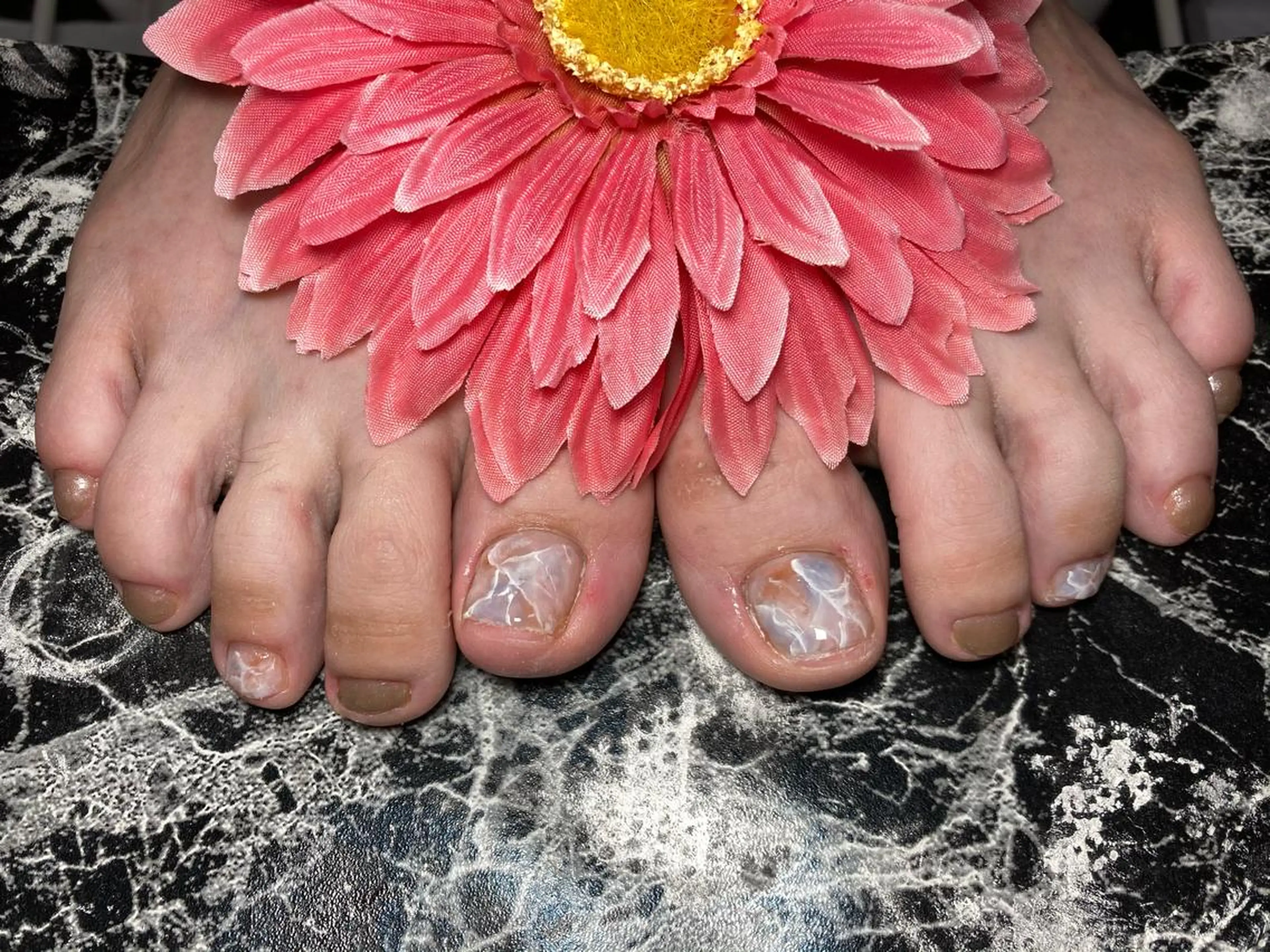 ショート ネイル ハンドネイル フットネイル ✴︎ Delightのネイルデザイン