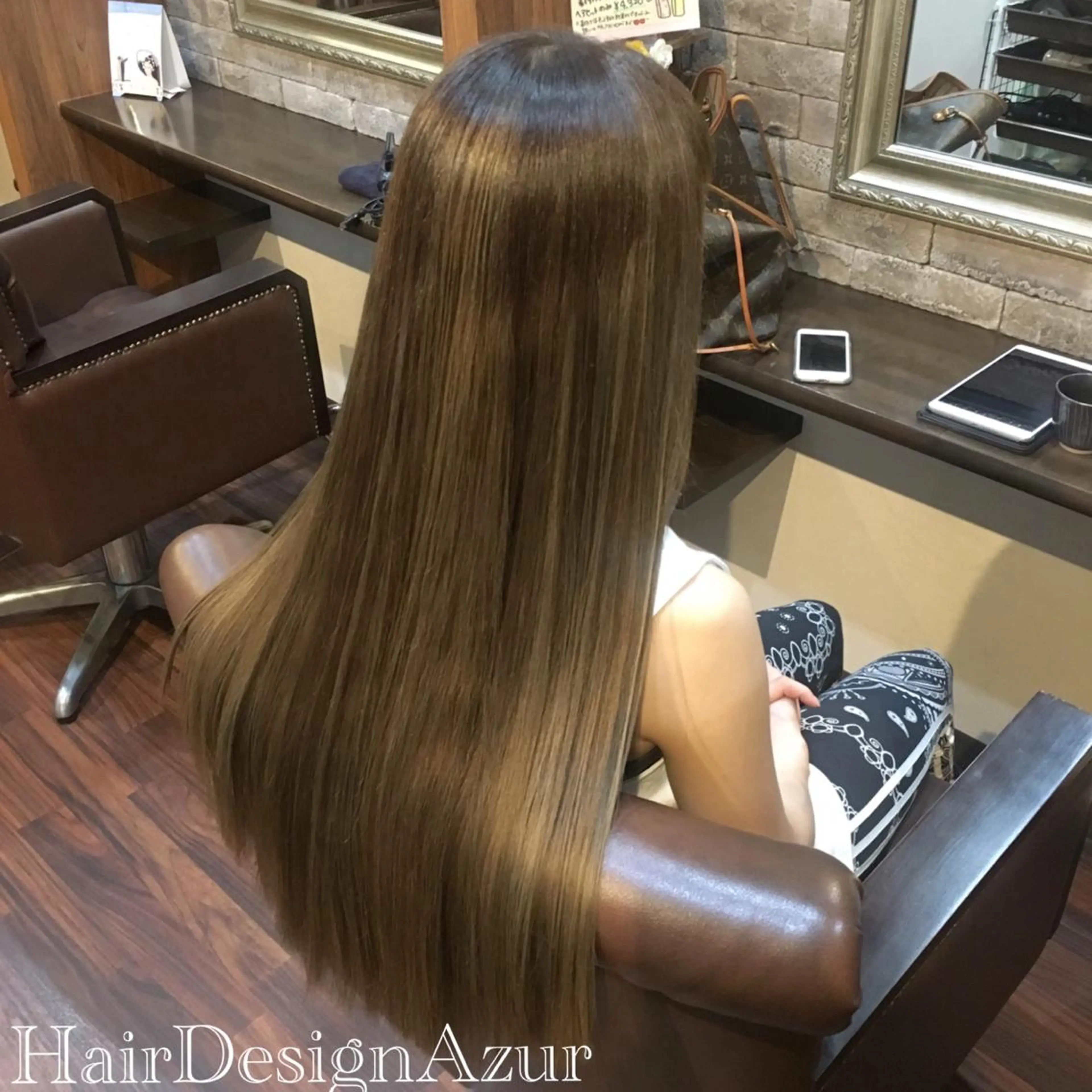 ロング カラー HairDesign Azurのヘアスタイル