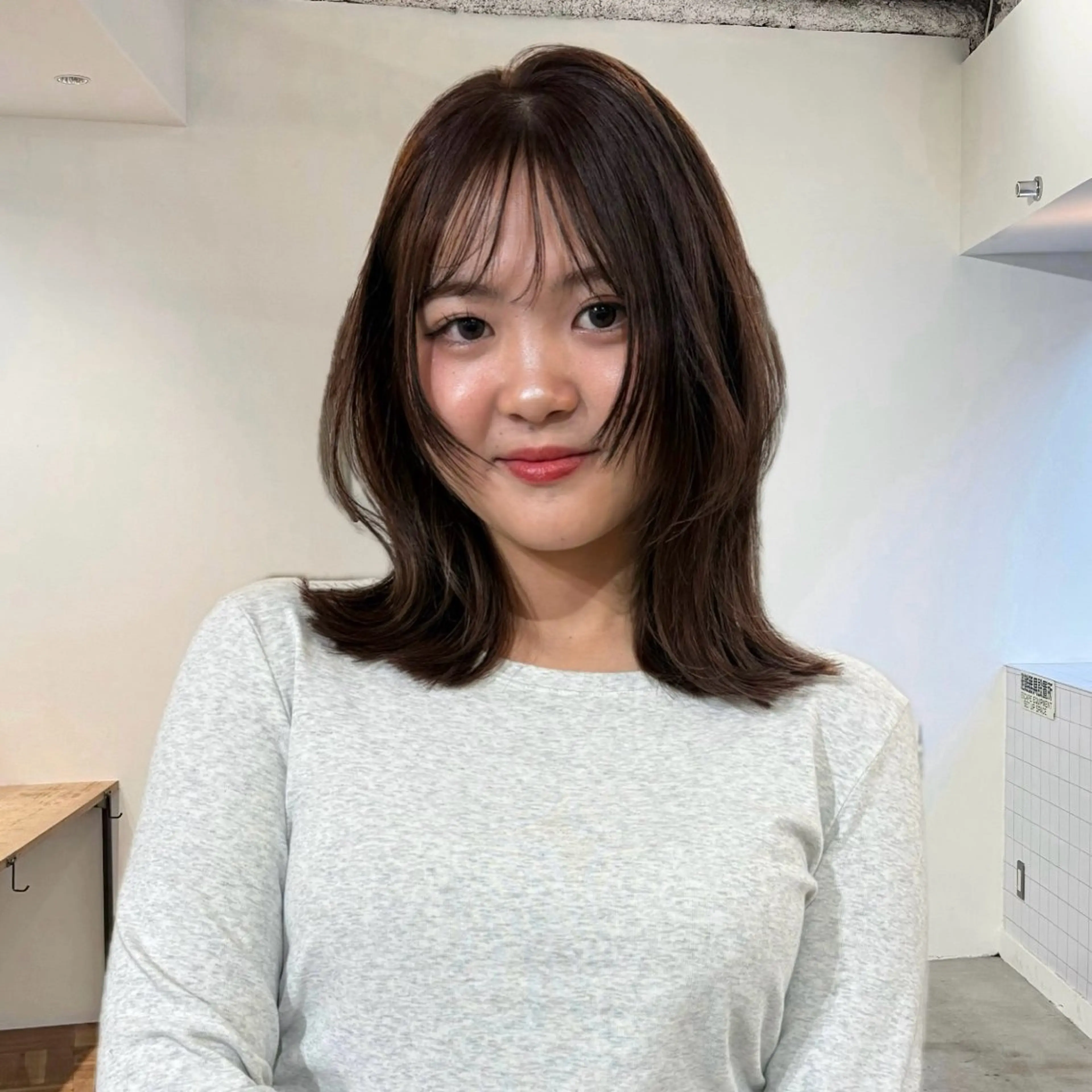 セミロング ヘアカラー ダメージレス縮毛矯 正・ブリーチMICOのヘアスタイル