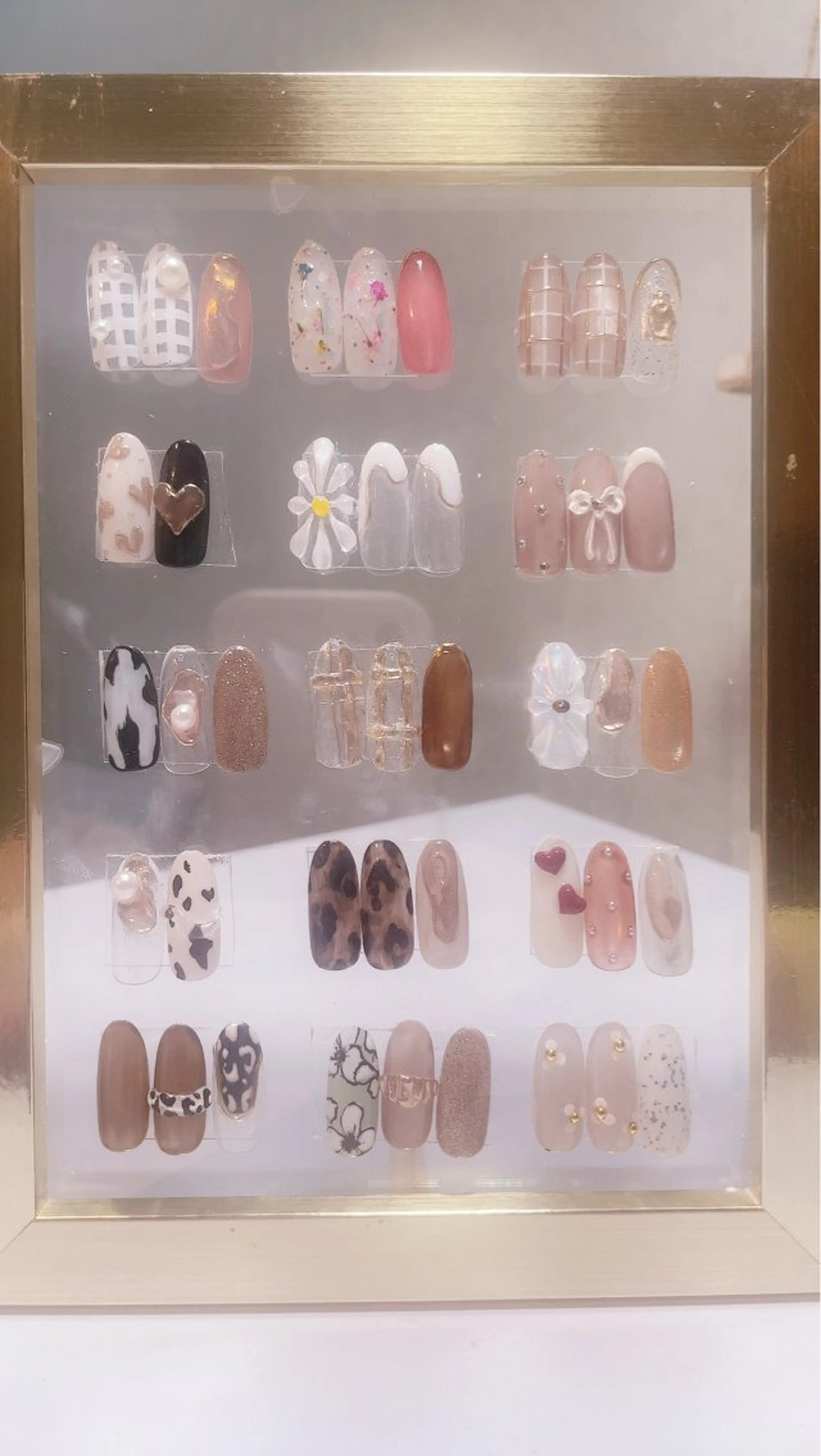 アート4本にワンカラー　オフは＋1000円の写真