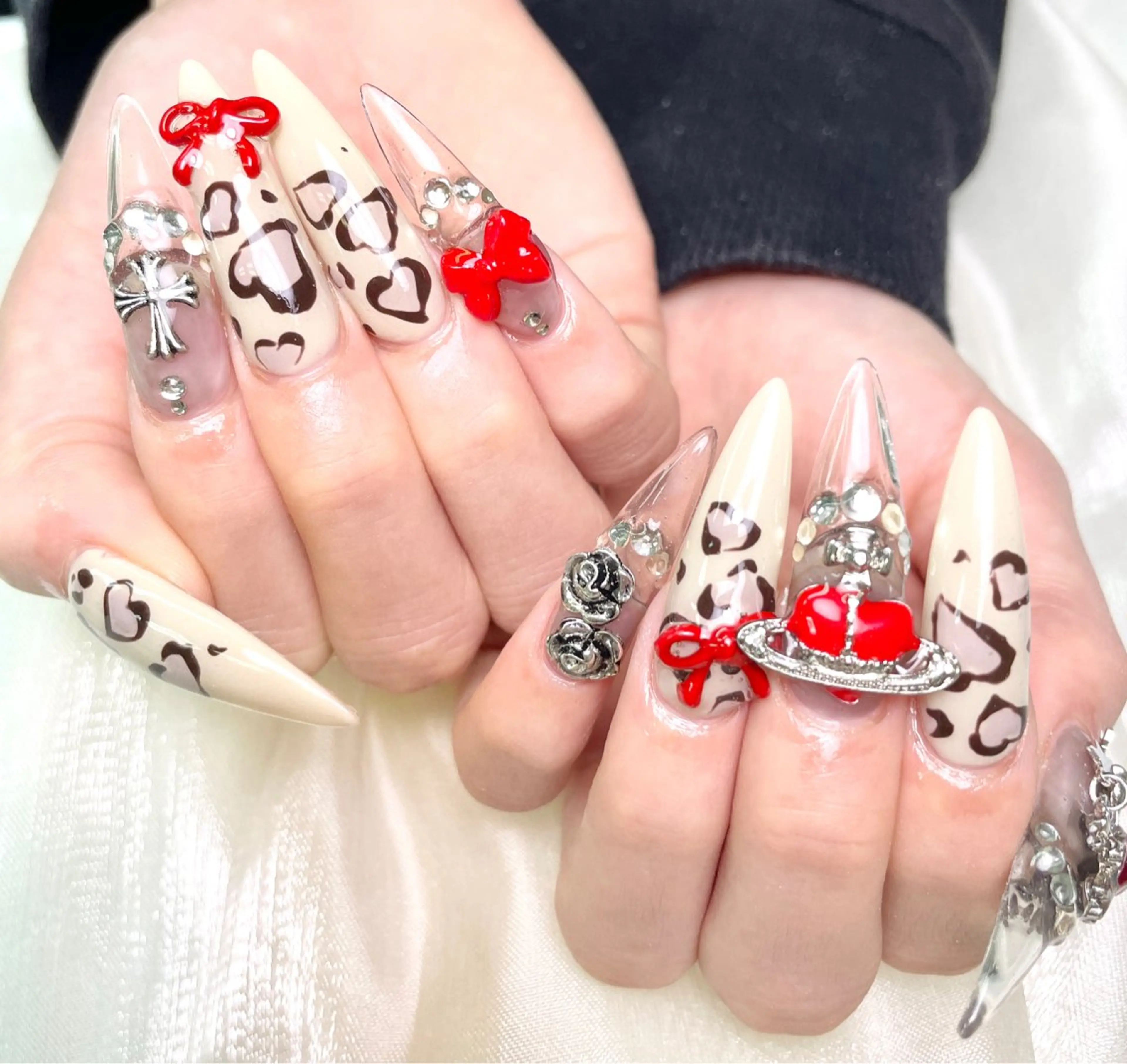 ネイル アヤメネイル 最新チップスカルプのネイルデザイン