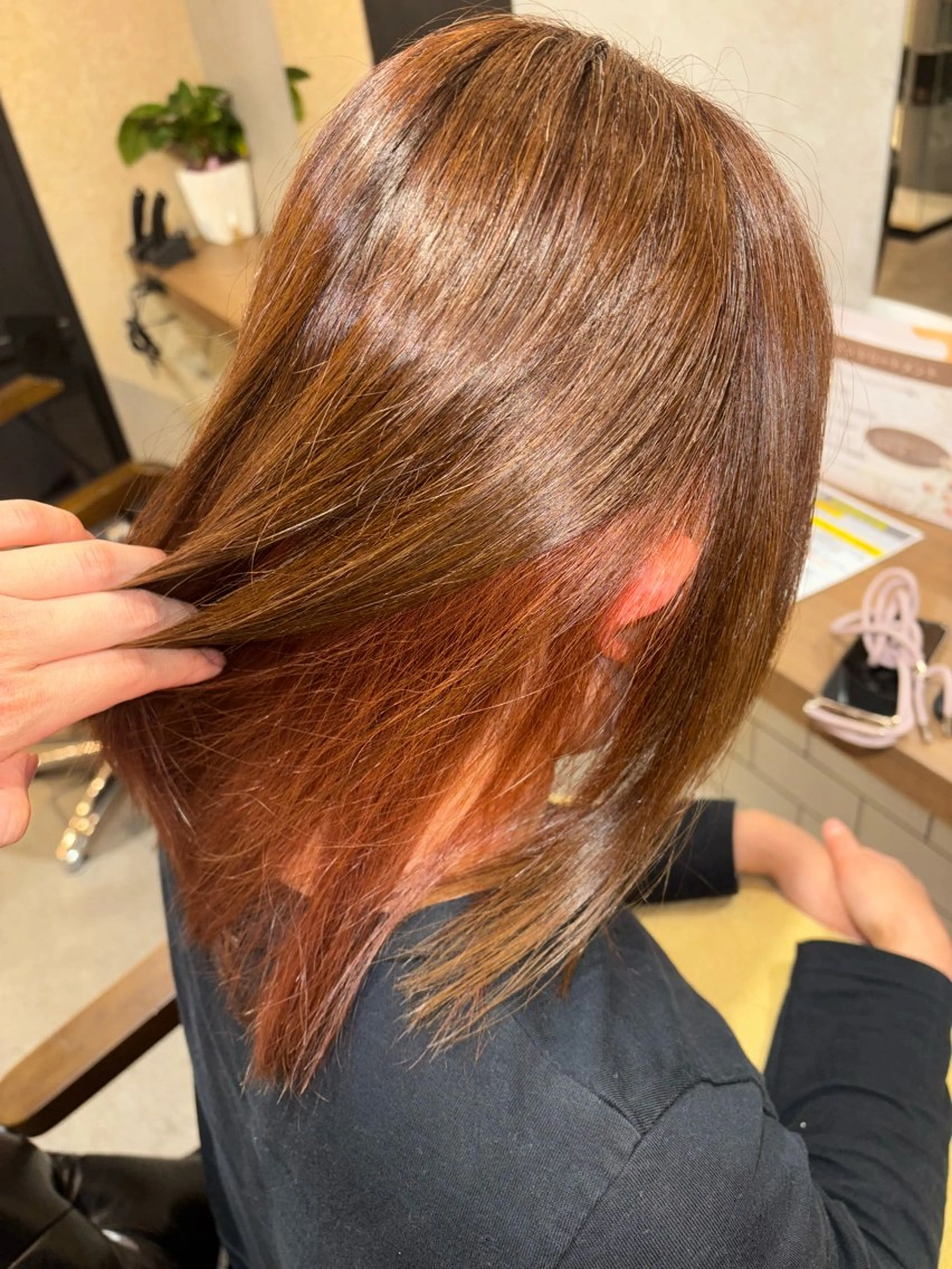 セミロング ヘアカラー 三嶋 陽友のヘアスタイル