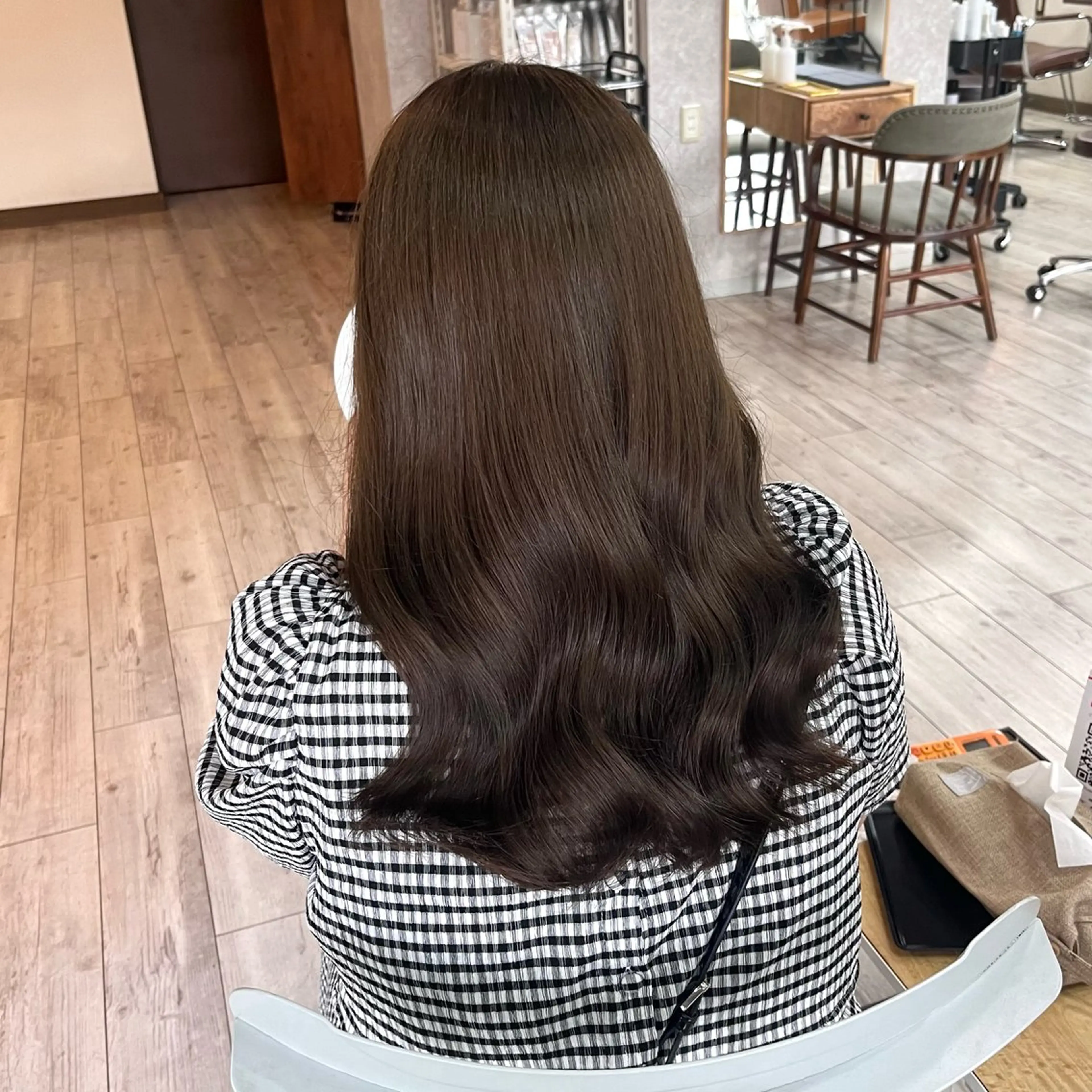 ロング カラー ブラウンカラー 平野 優菜 / minim 艶カラーのヘアスタイル