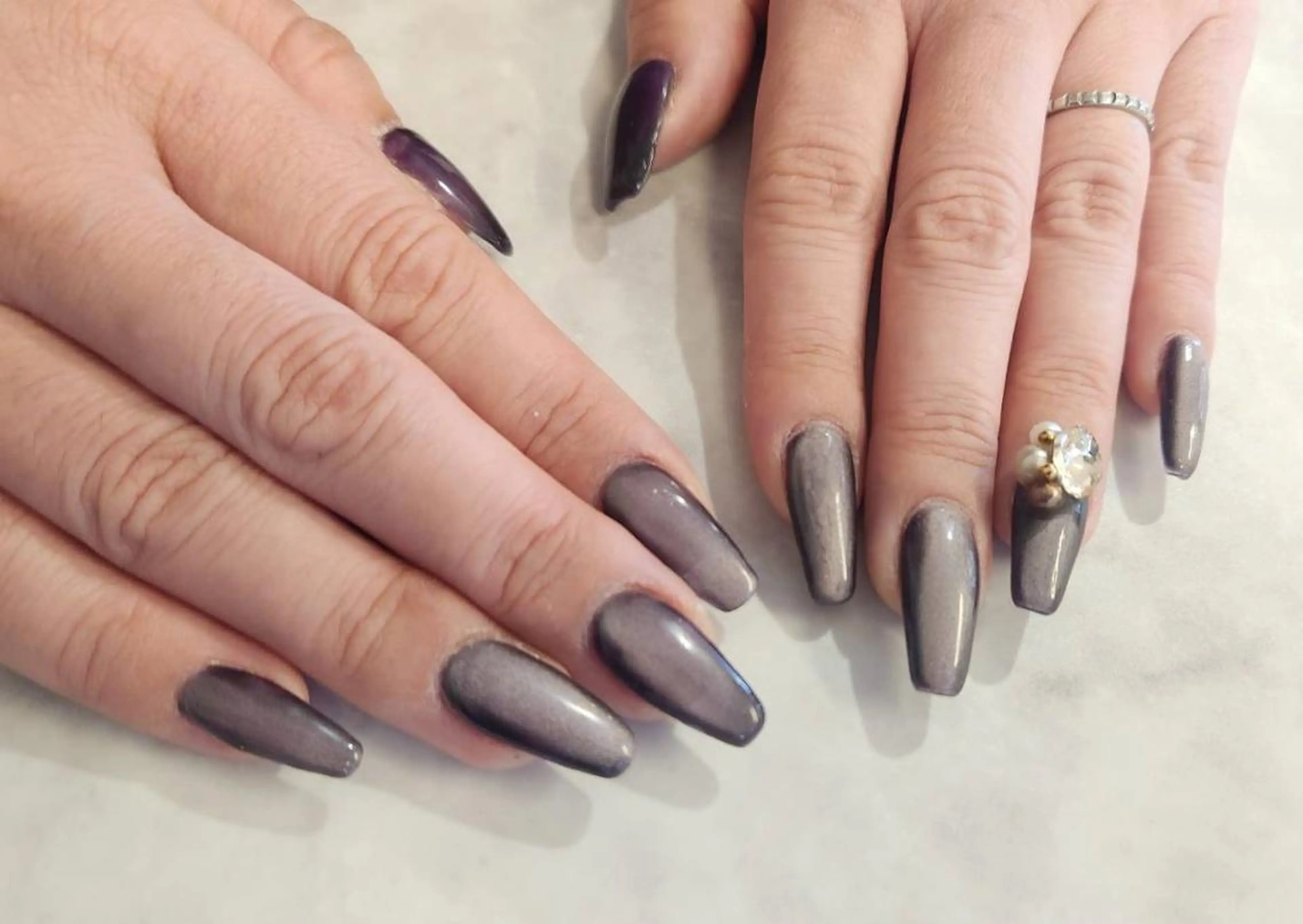 ネイル FIRST 姪浜 Jrネイリスト　aiのネイルデザイン