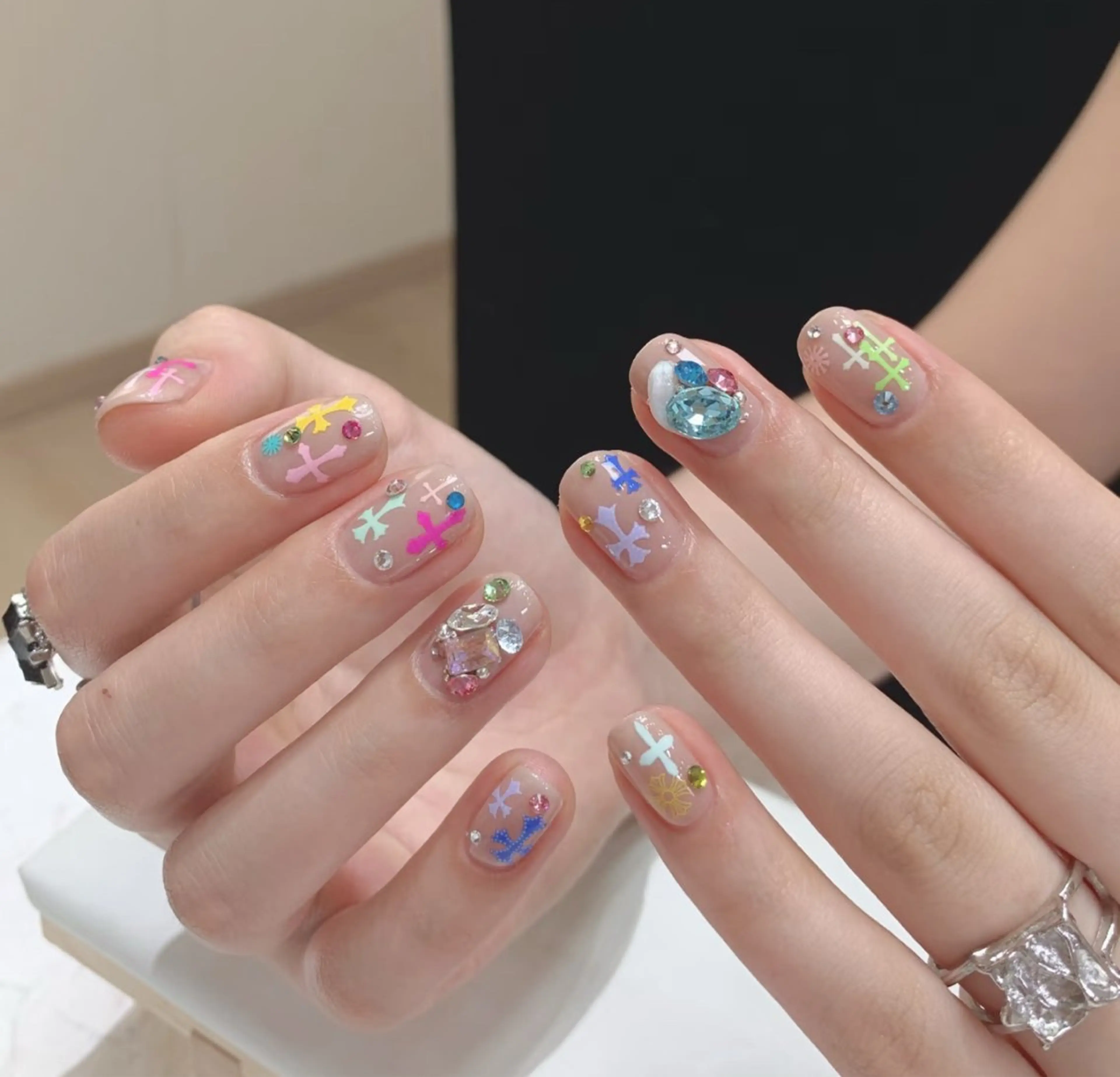 ネイル アートネイル オーロラネイル チークネイル フレンチネイル ガラスフレンチ ハンドネイル 🎀🎀YooLi Nail Salonのネイルデザイン