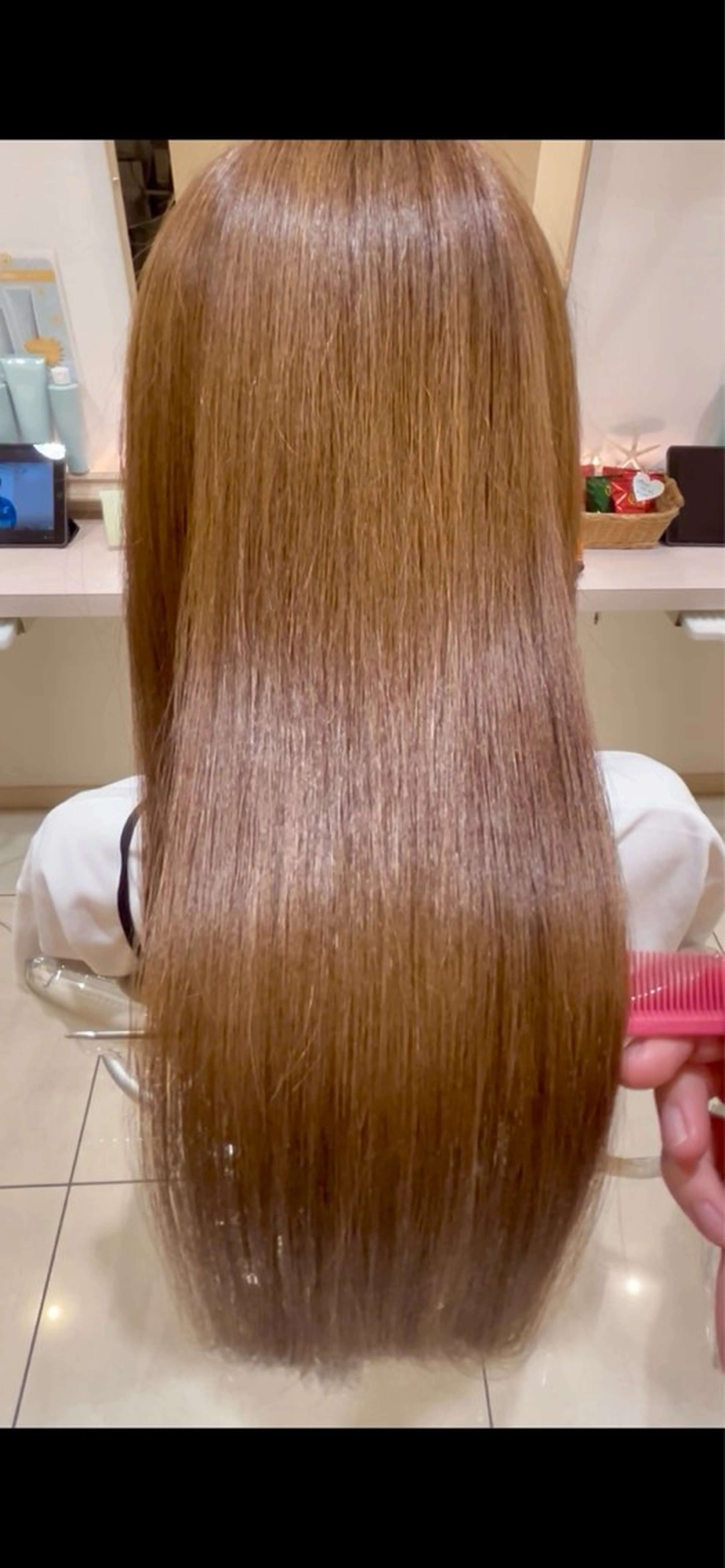 ロング カラー ヘアカラー 佐藤 寧々のヘアスタイル