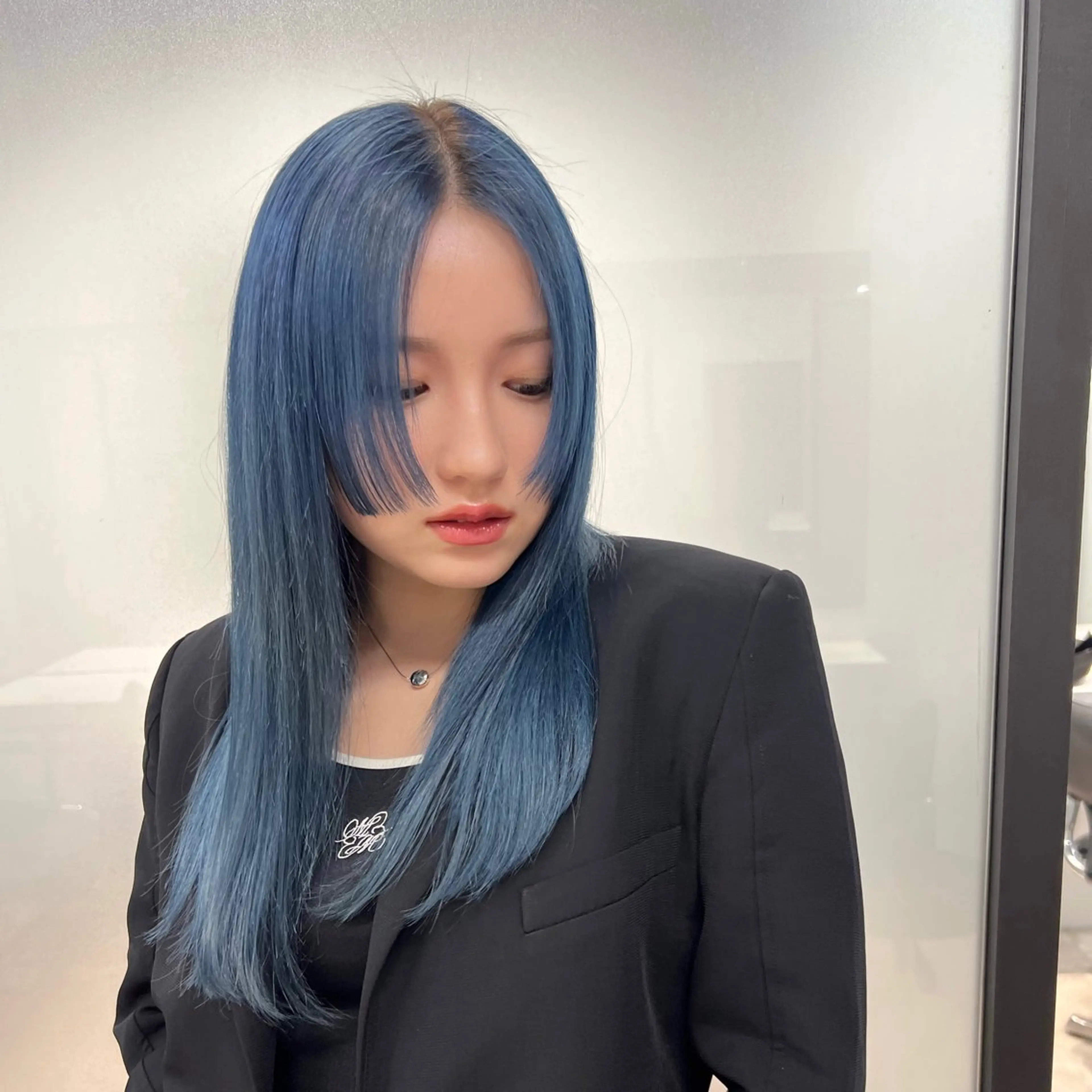 セミロング カラー 銀座/メンズ特化/ ハイトーン/KANのヘアスタイル