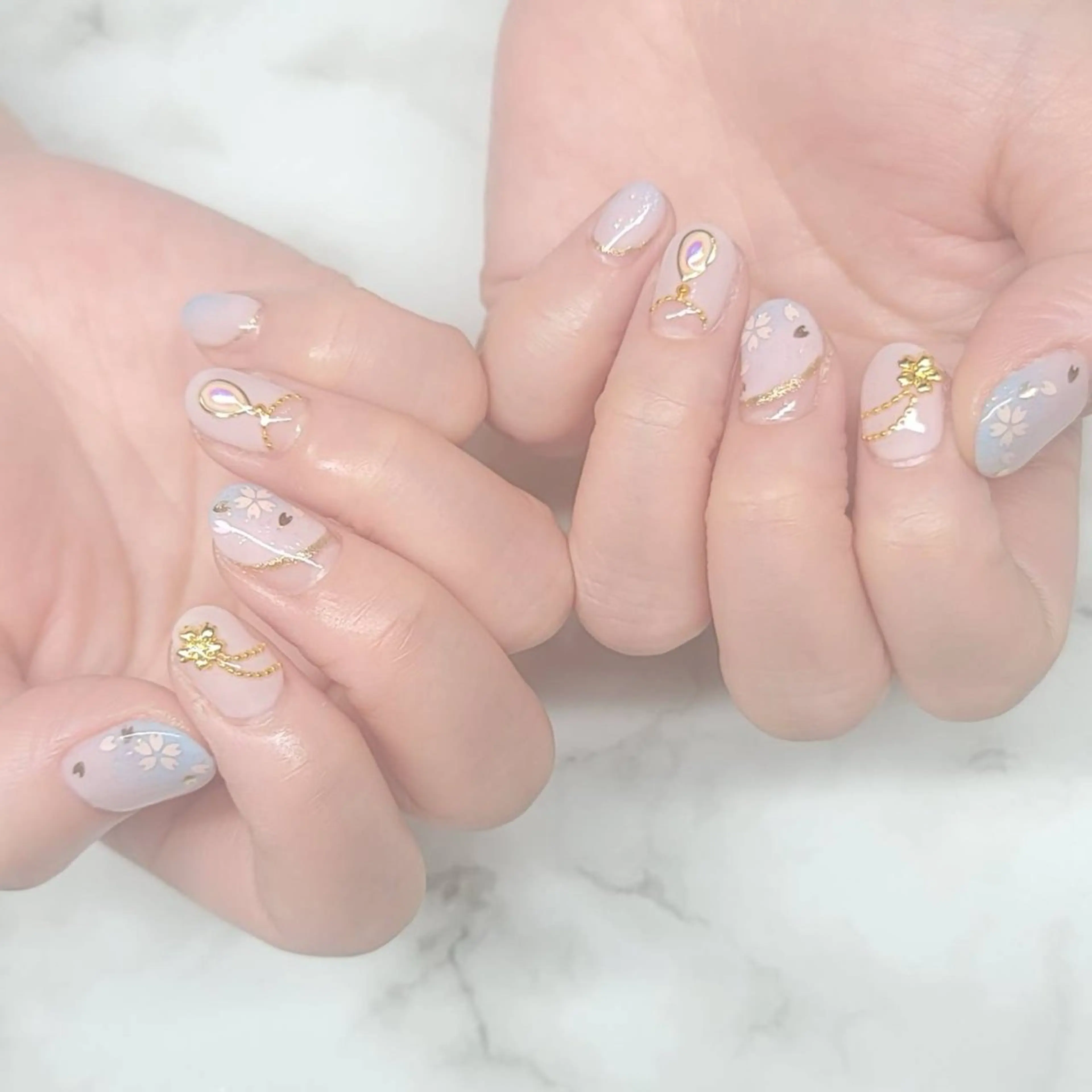 ネイル 春ネイル Me19🕊️‎🤍 yuriのネイルデザイン