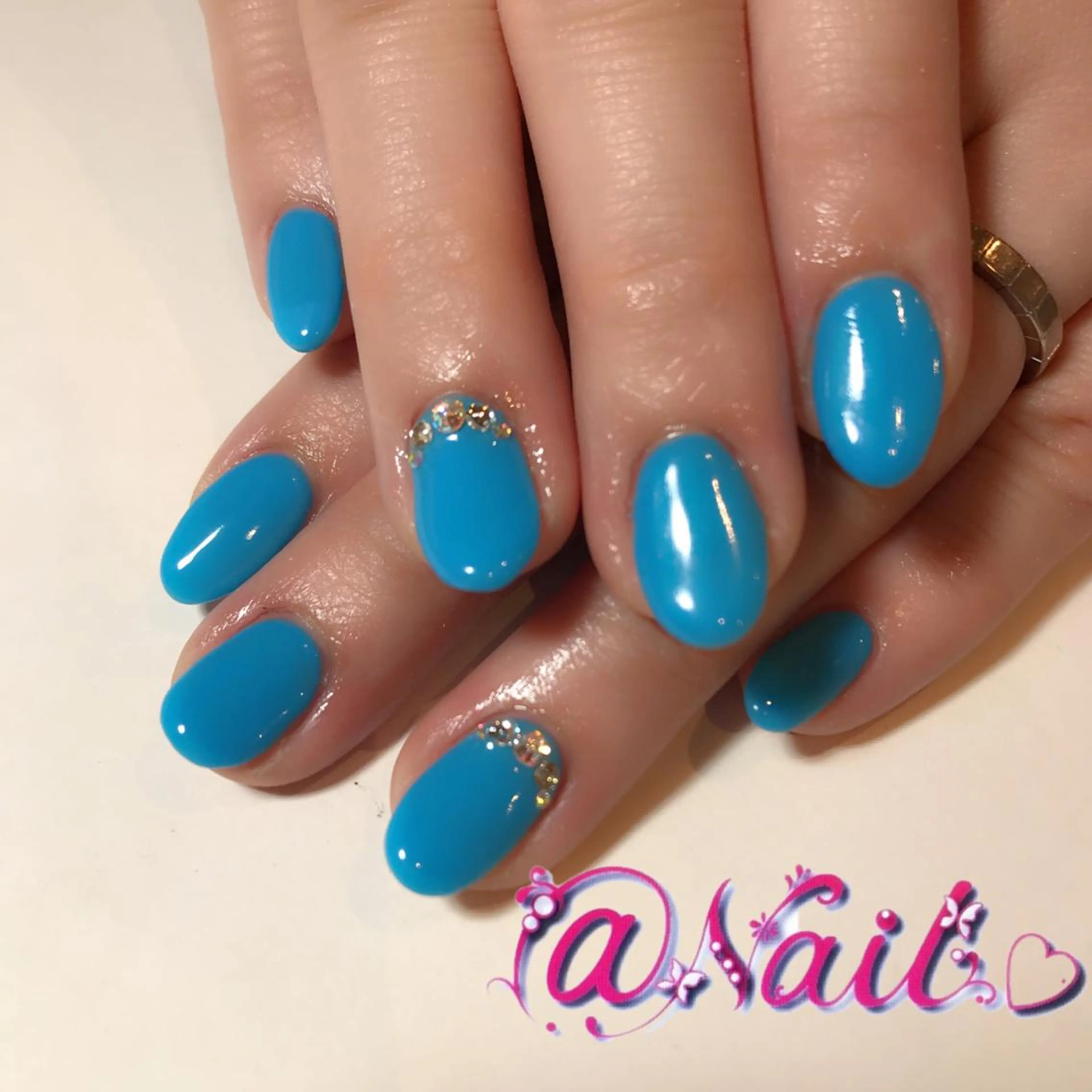 ネイル 小尾 栞のネイルデザイン