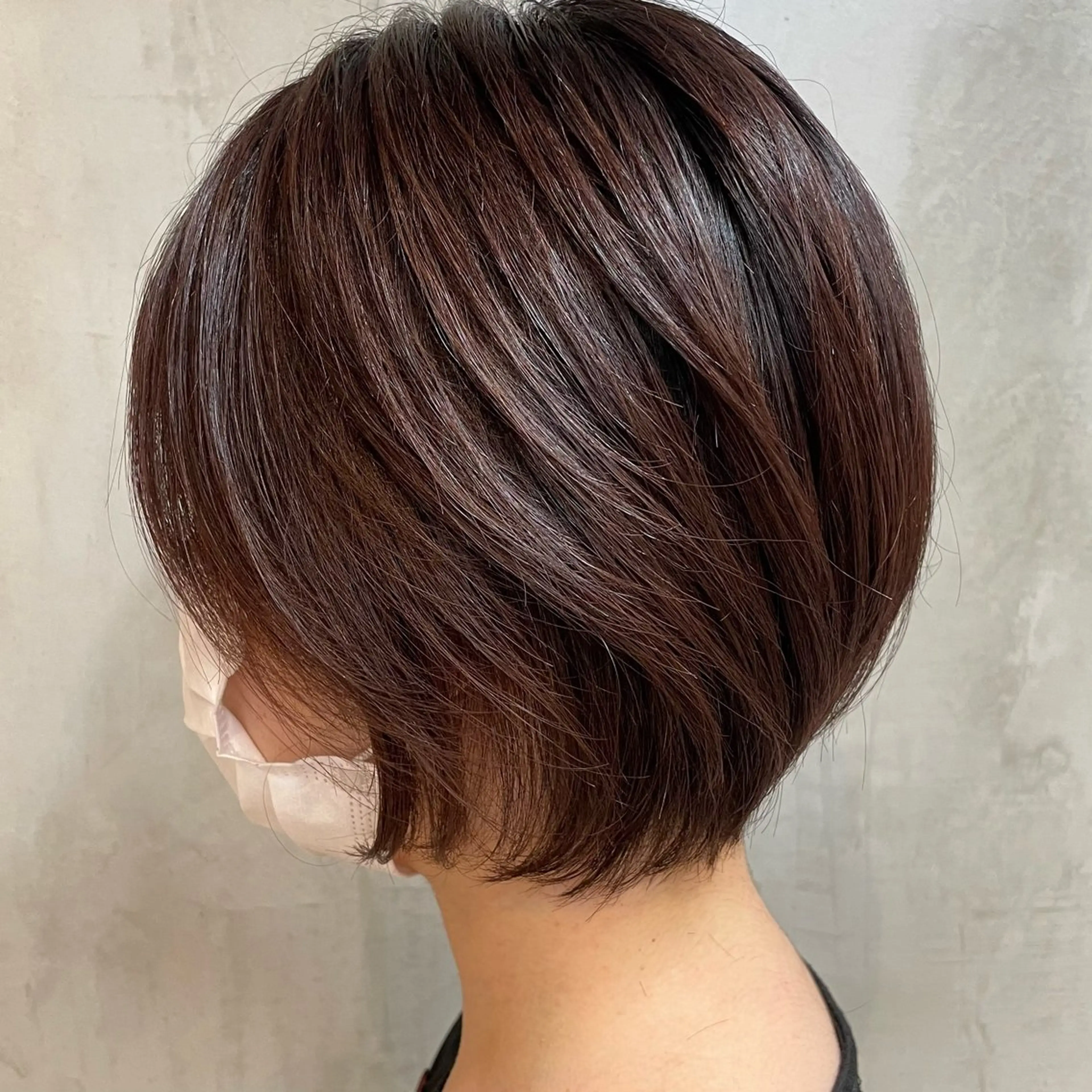 ショート ヘアカラー elima調布所属・澤崎 ゆらのヘアスタイル