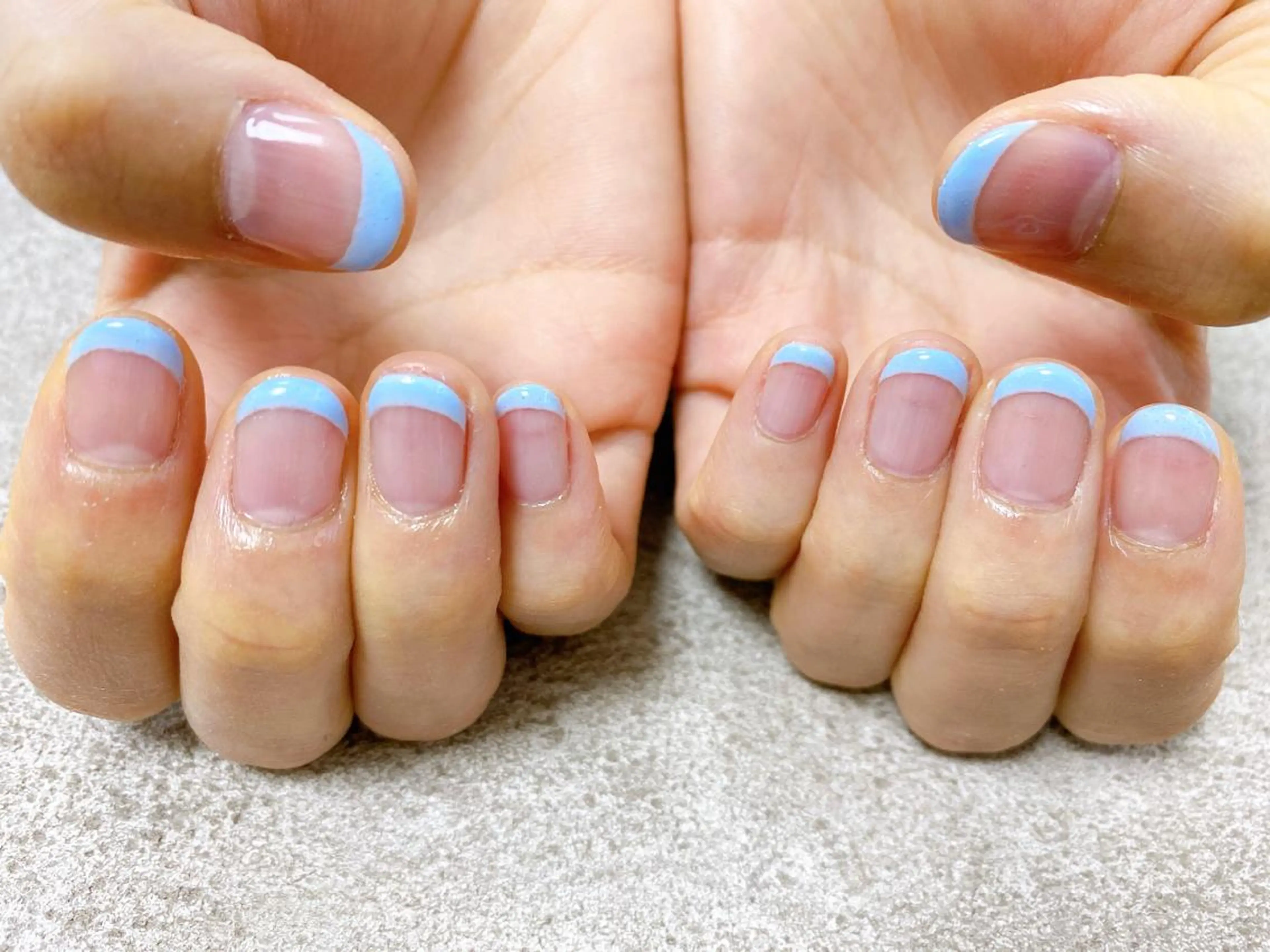 ネイル ブルー フレンチネイル パステルネイル mogunail &blowのネイルデザイン