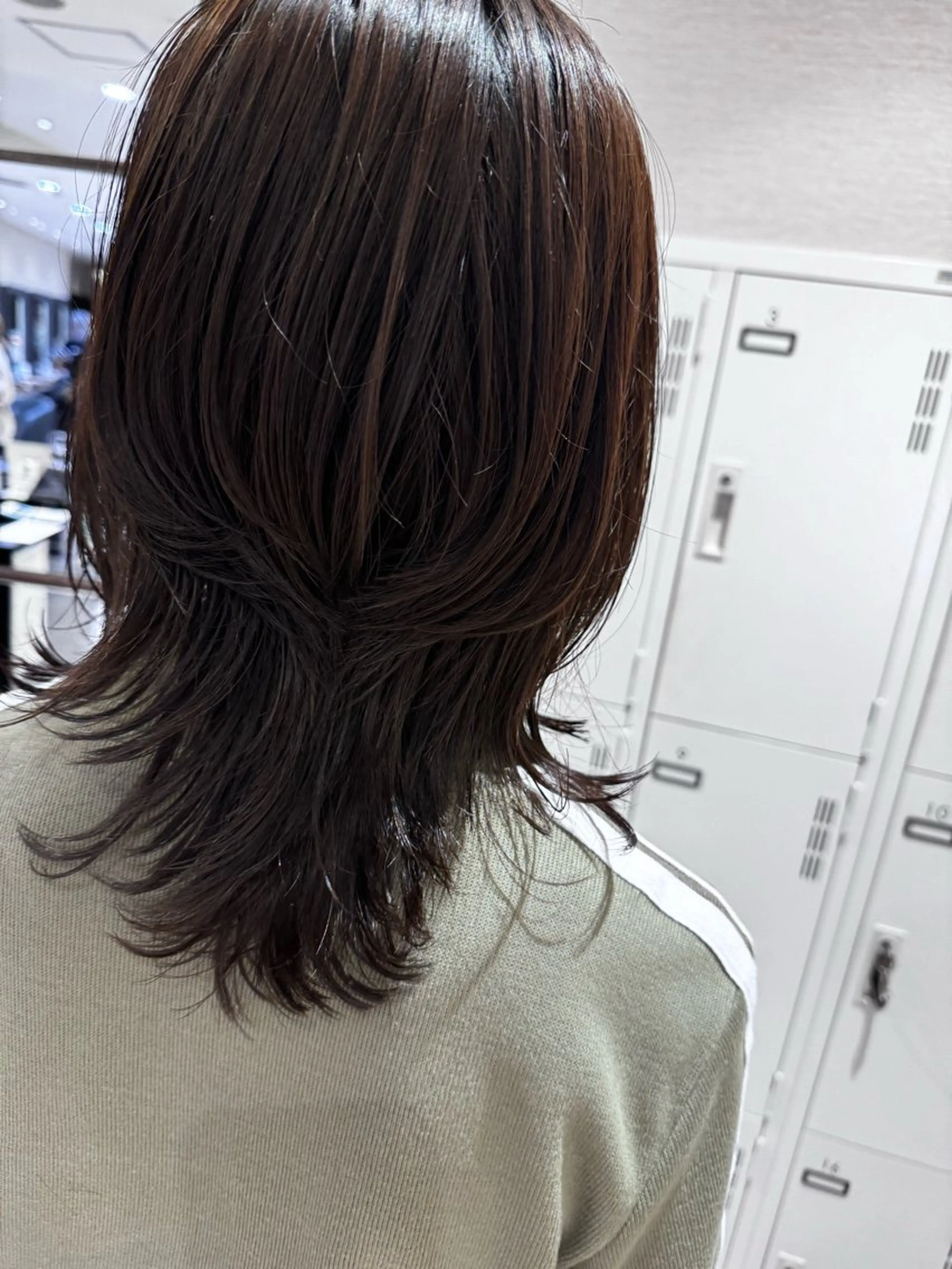 ミディアム カット 🐺ウルフ× ハイトーン🐺MOEのヘアスタイル