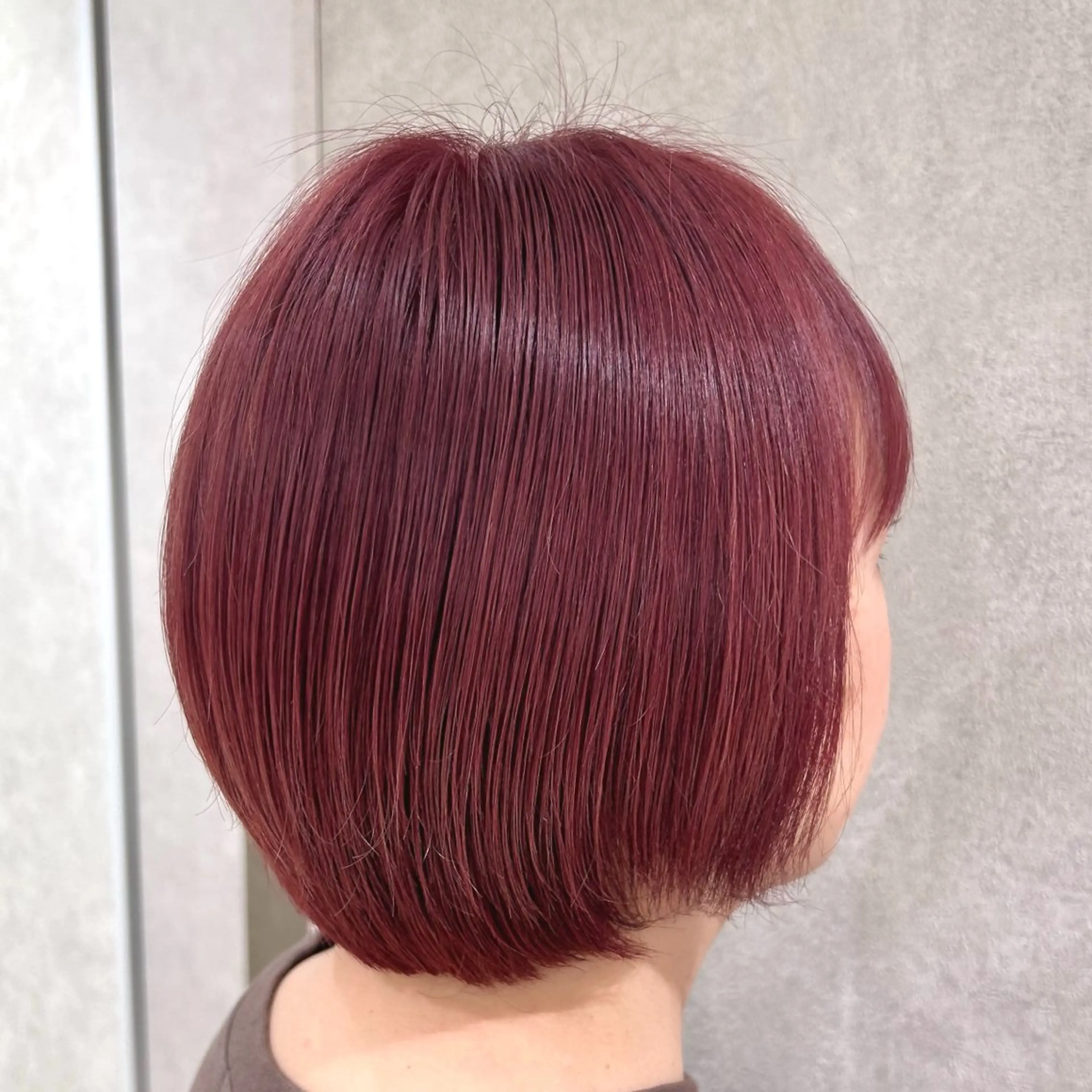 ショート カラー ヘアカラー 【🎀推し デザイン カラー】小池 雪奈のヘアスタイル