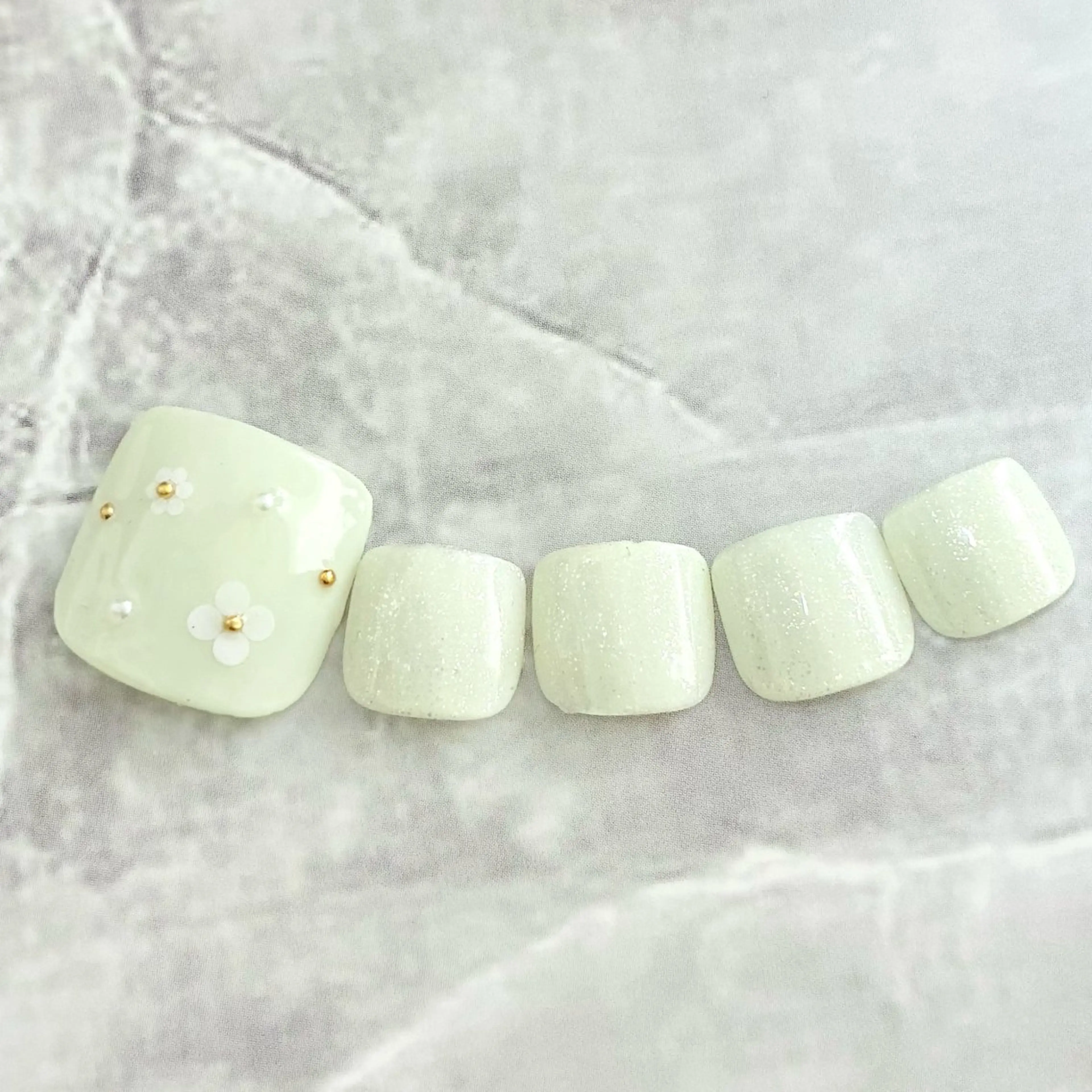 ネイル フットネイル nailsalon liccáのネイルデザイン