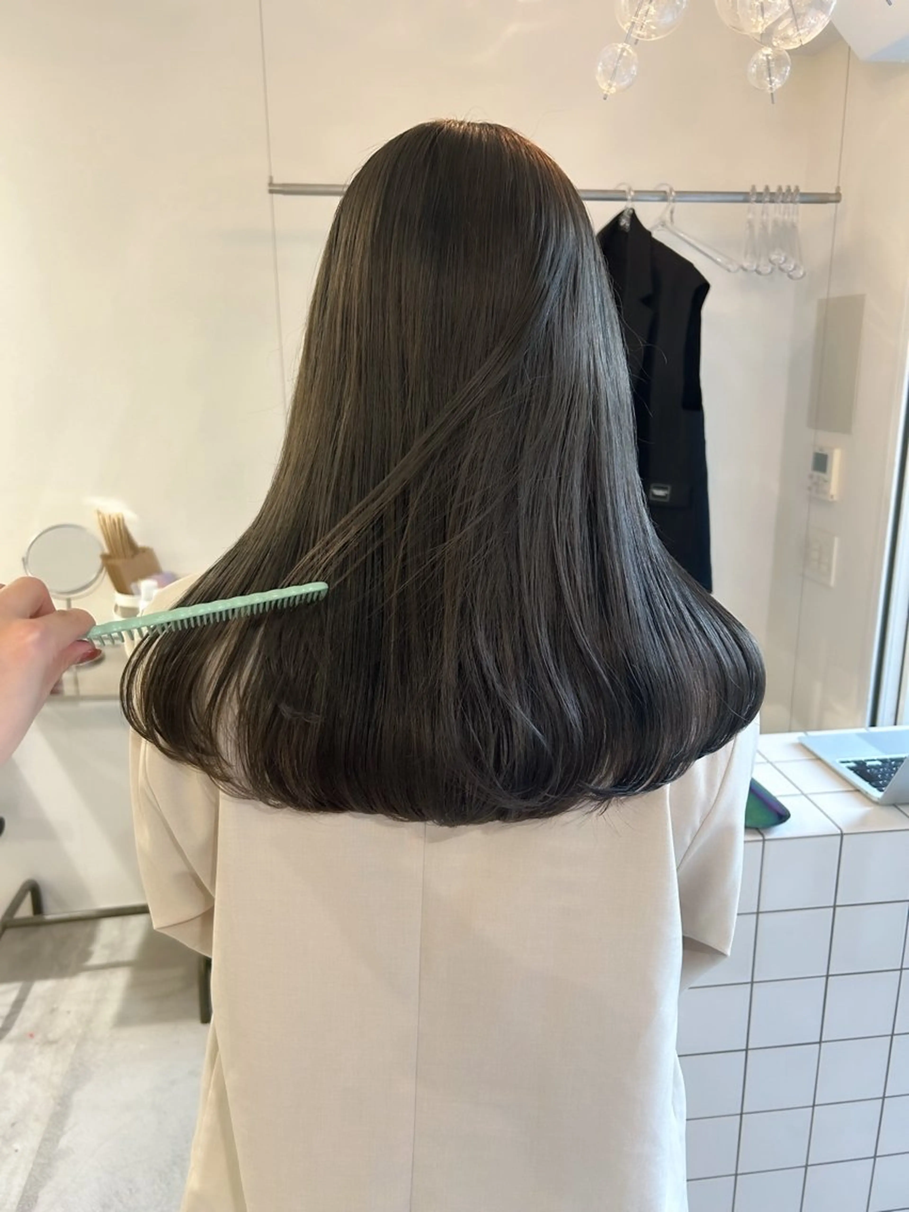 セミロング Koto🌿 ブリーチなしカラーのヘアスタイル