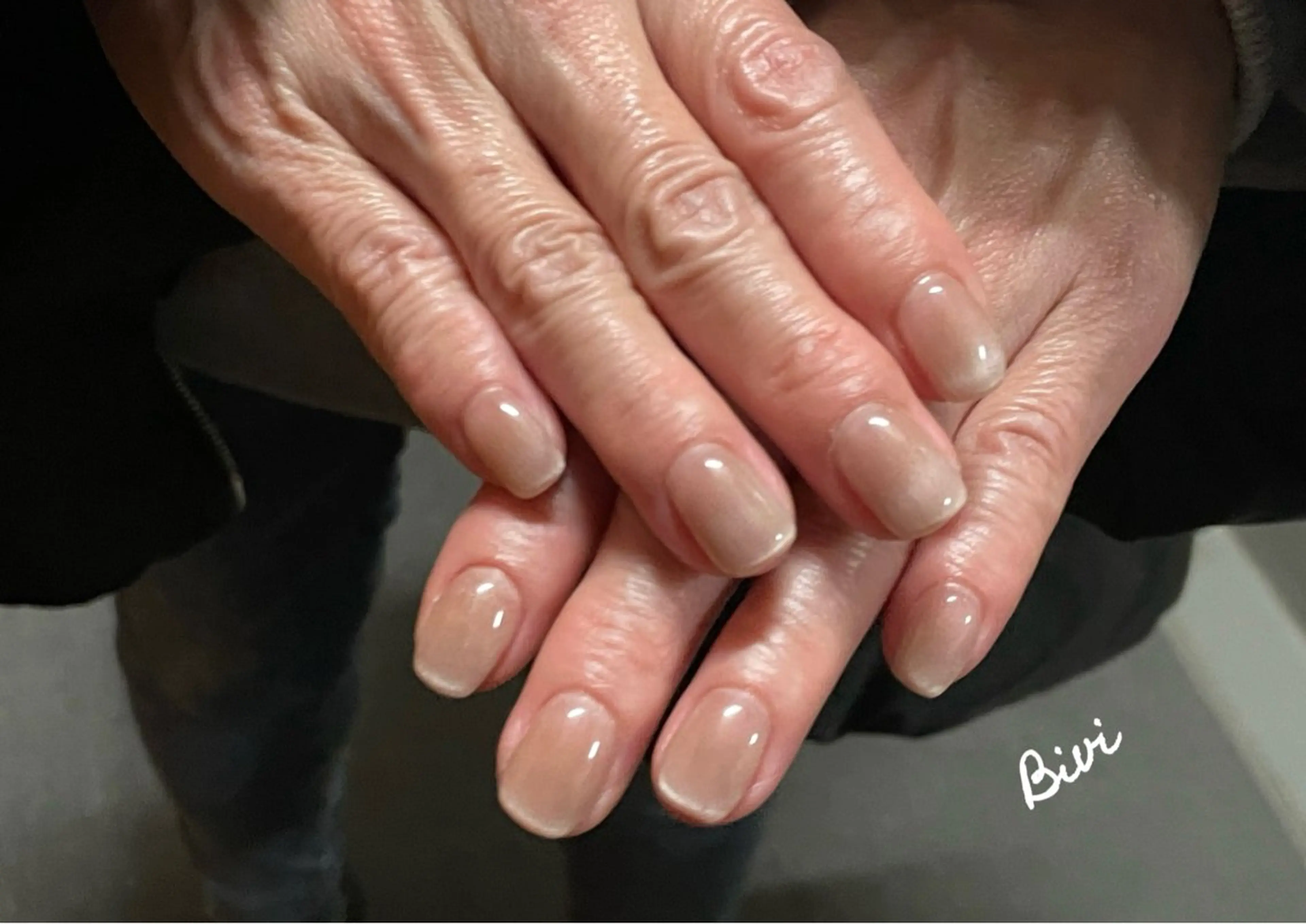 ネイル アートネイル フラッシュネイル ラメ(グリッター) マグネットネイル シルバー ハンドネイル ハンドケア ♡Bivi♡自爪に 優しいネイルサロンのネイルデザイン