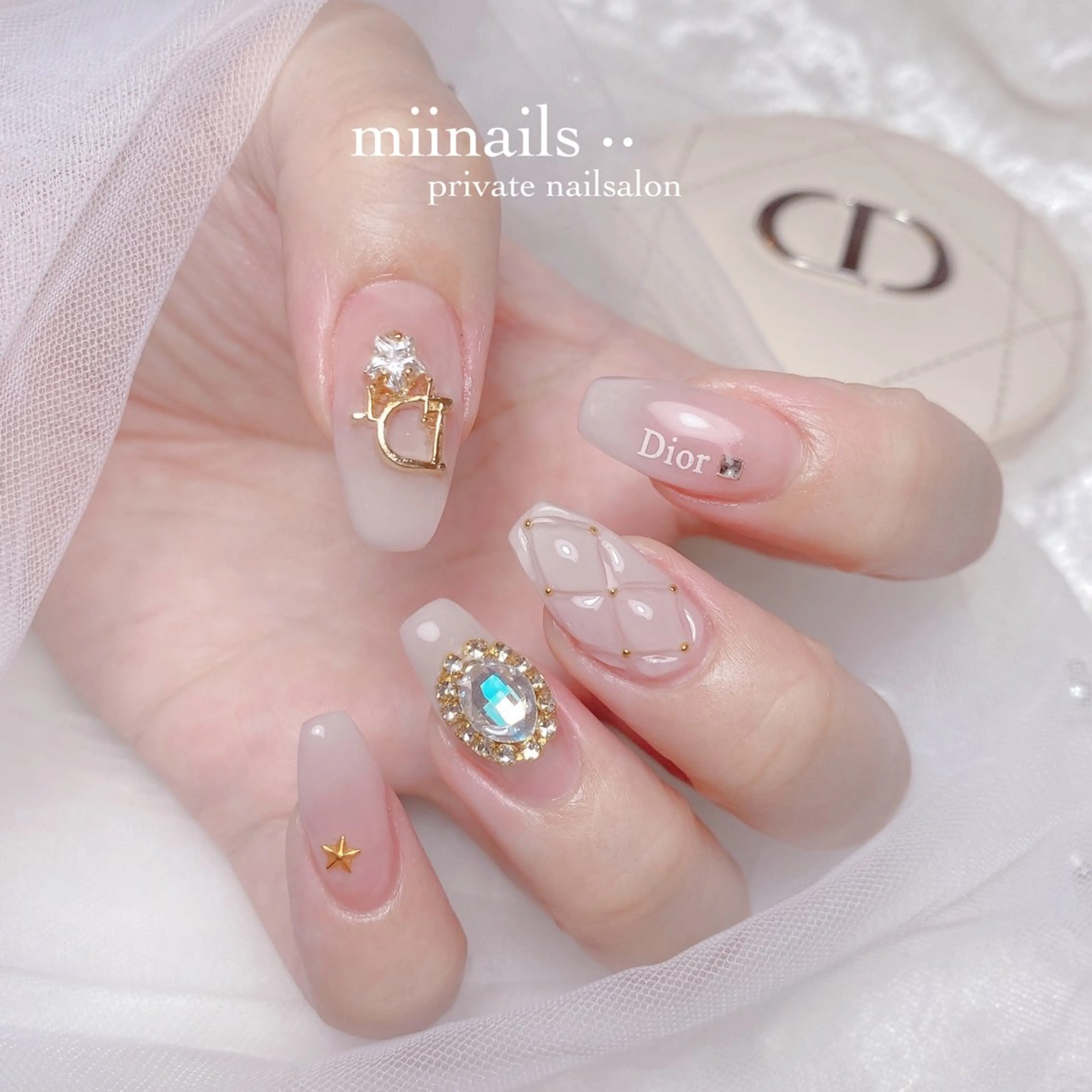 ネイル フレンチネイル 韓国ネイル ワンホンネイル ハンドネイル nailsalon miinailsのネイルデザイン