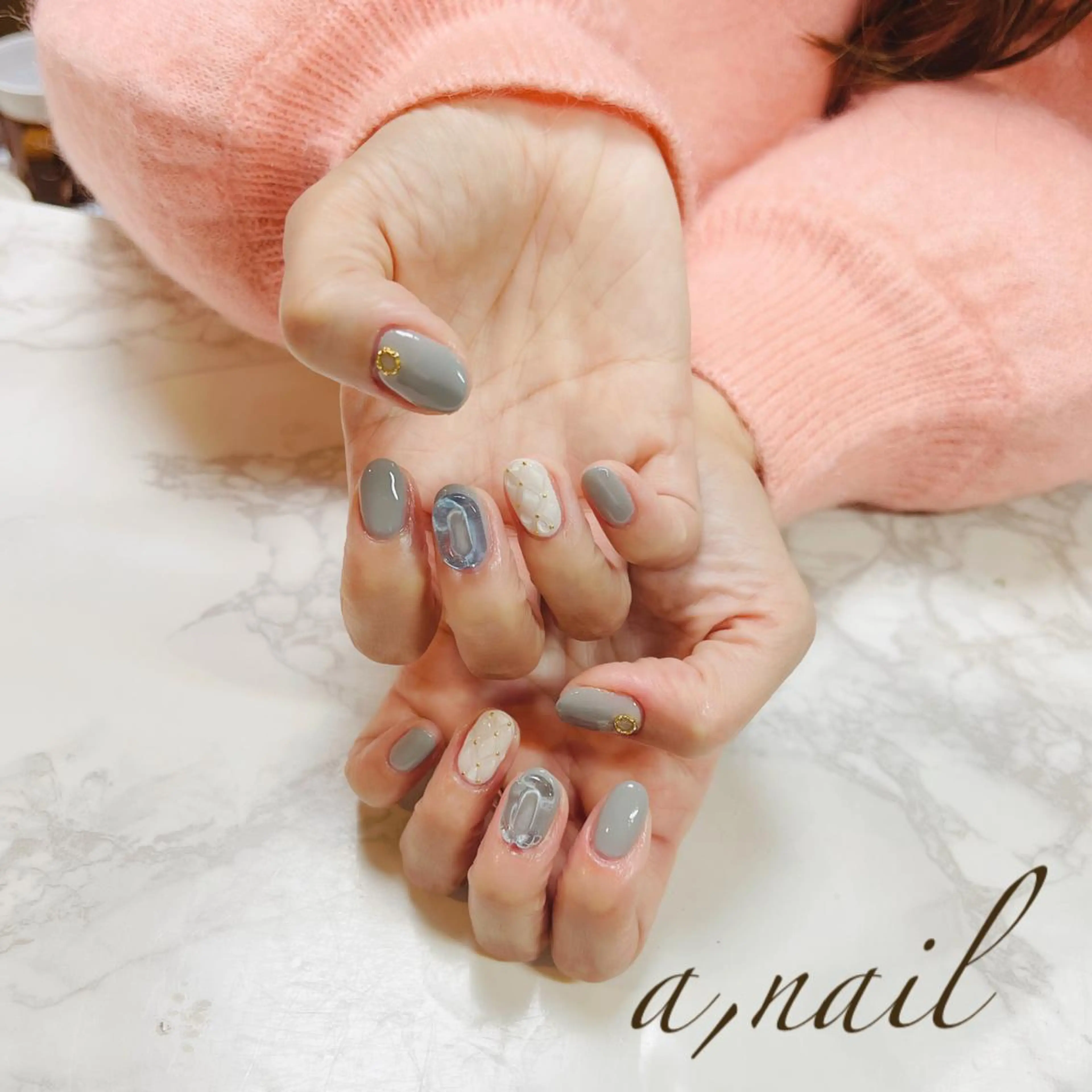 ネイル フットネイル ジェルネイル グラデーション ワンカラーネイル ぷっくりネイル ネイルサロン エーネイルのネイルデザイン