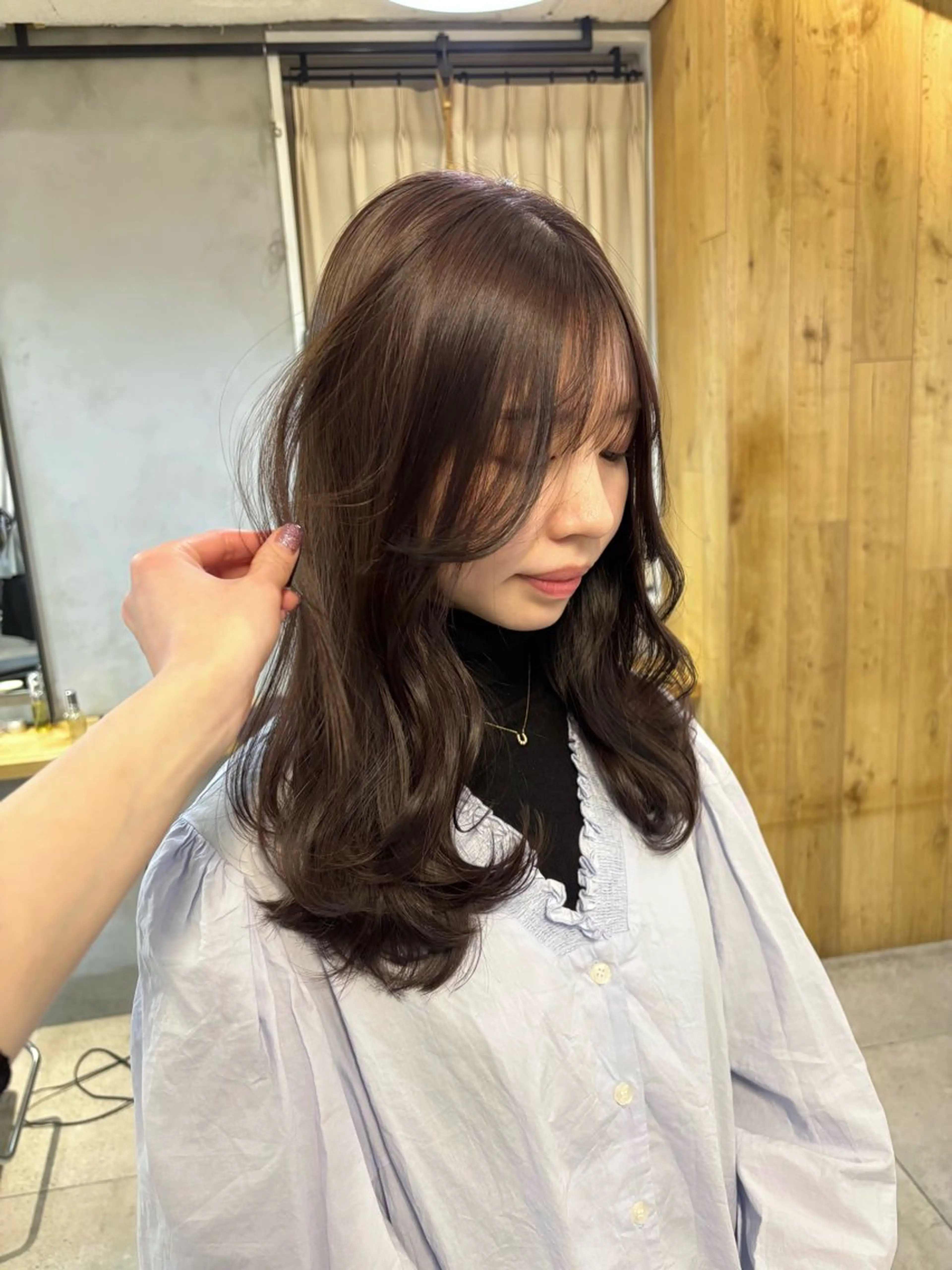 セミロング カット ヘアカラー トリートメント 盛れる透明感カラー・ momokaのヘアスタイル