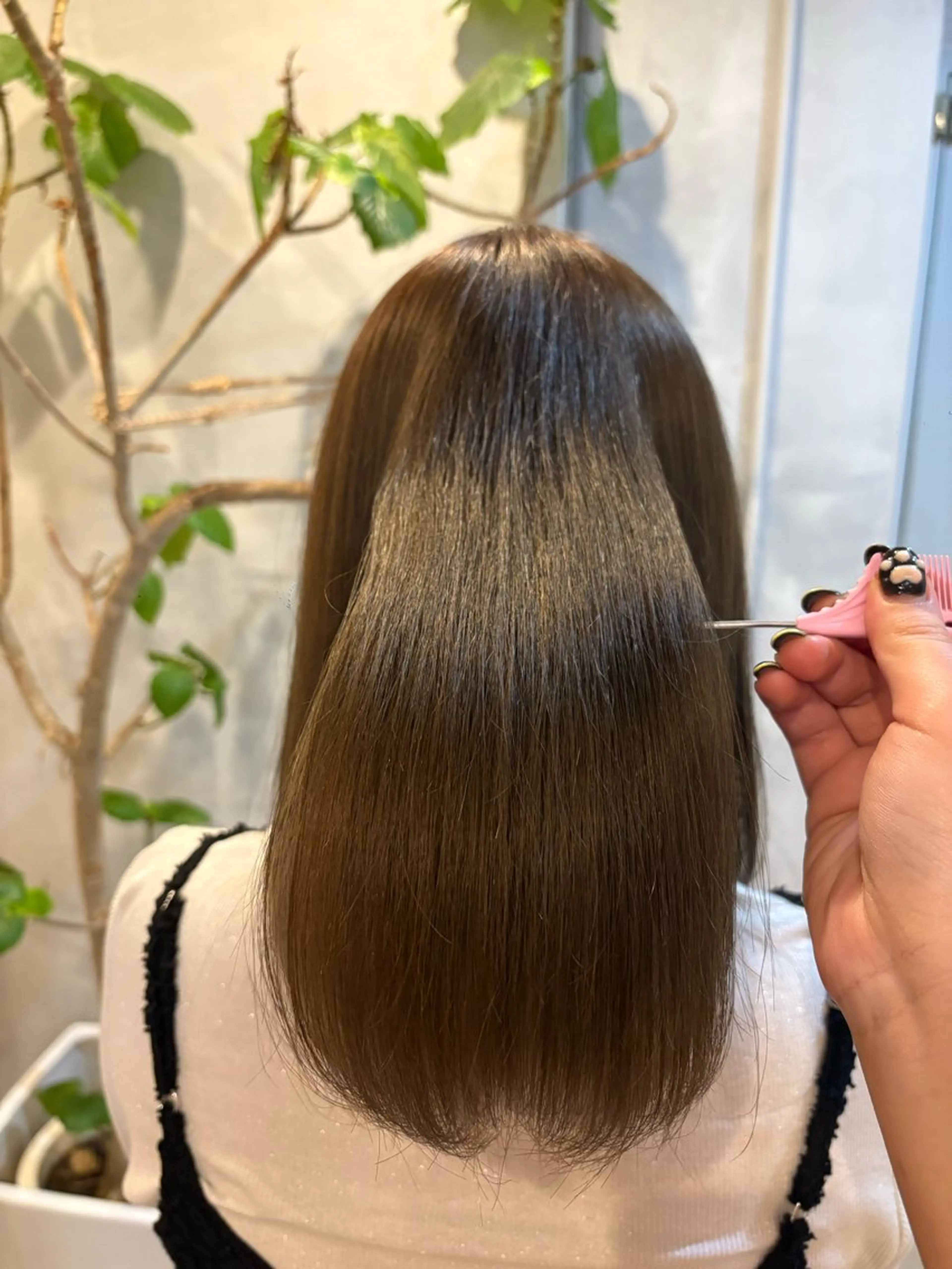 セミロング カラー 佐伯 美麗のヘアスタイル