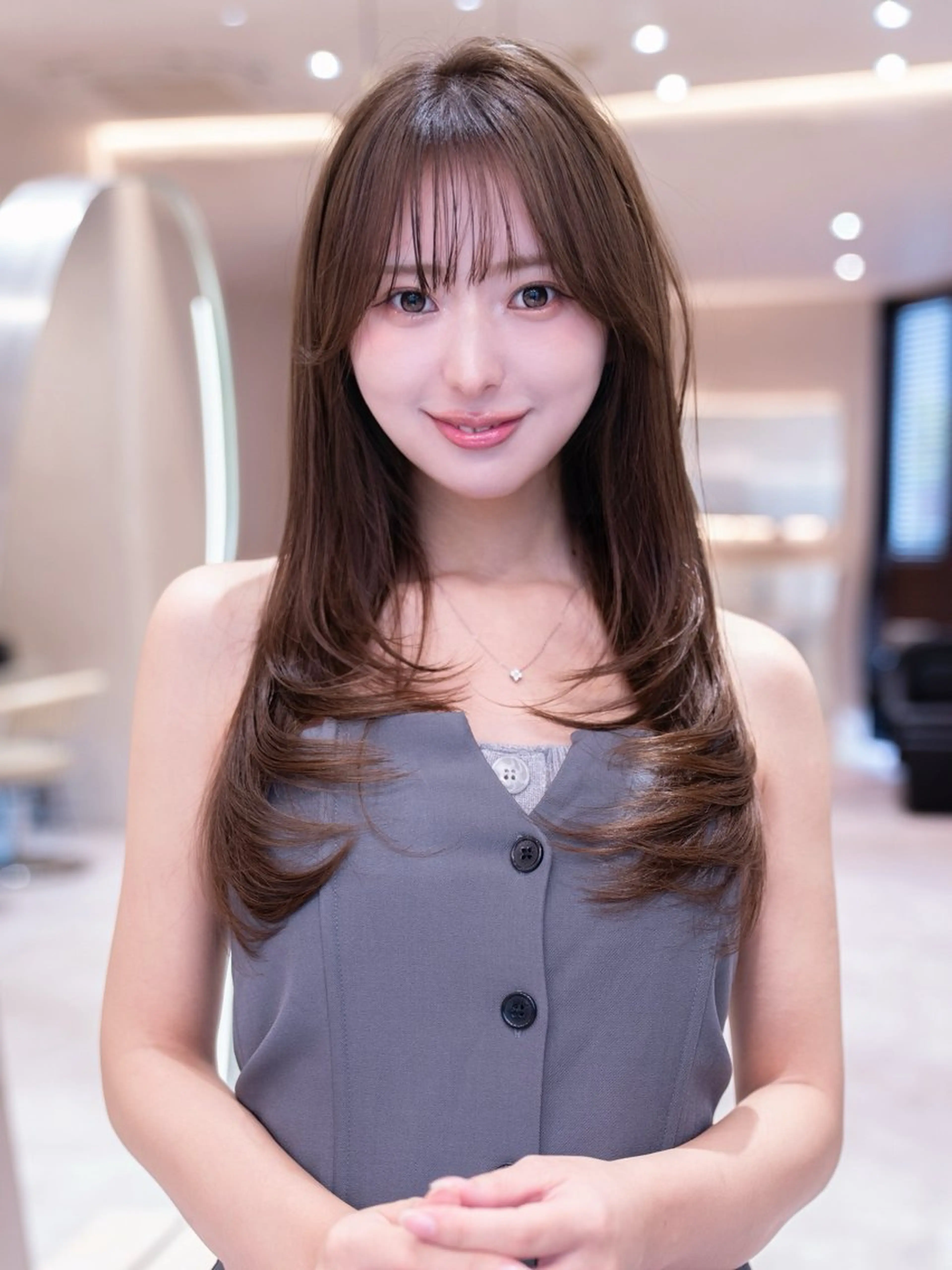 セミロング ヘアカラー トリートメント 渋谷／透明感カラー kuttiのヘアスタイル