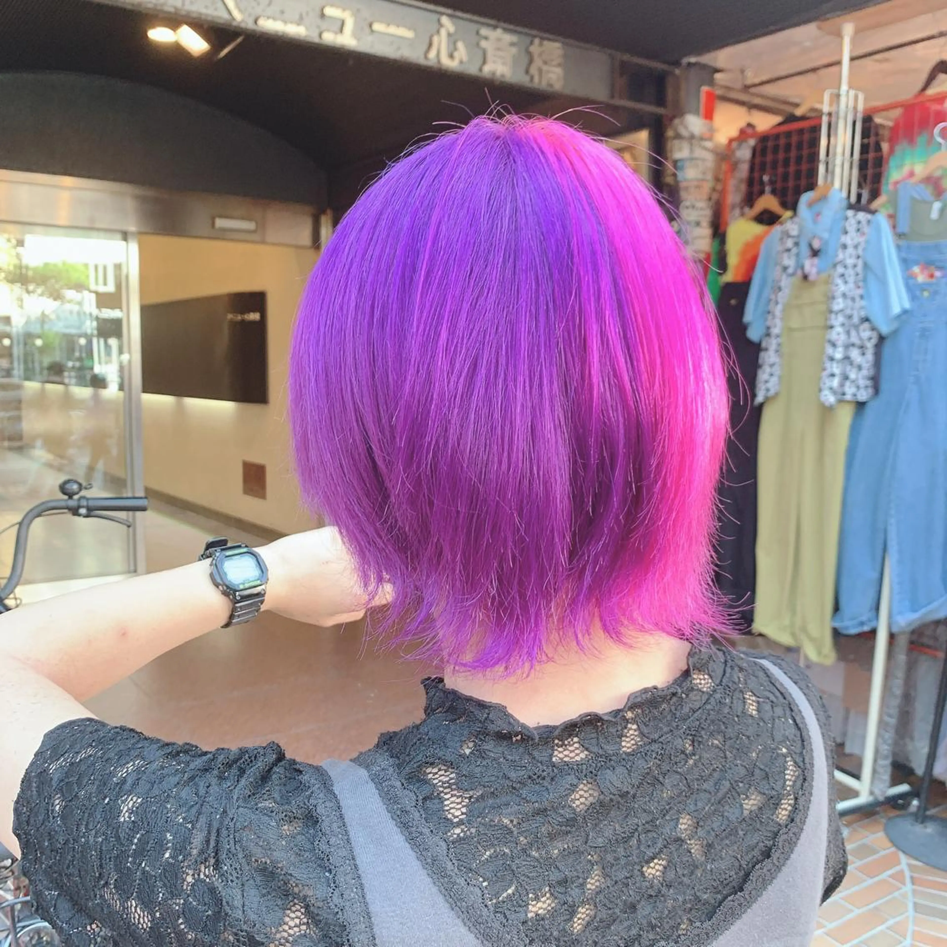 ショート 派手髪支持率No1 Eisukeのヘアスタイル