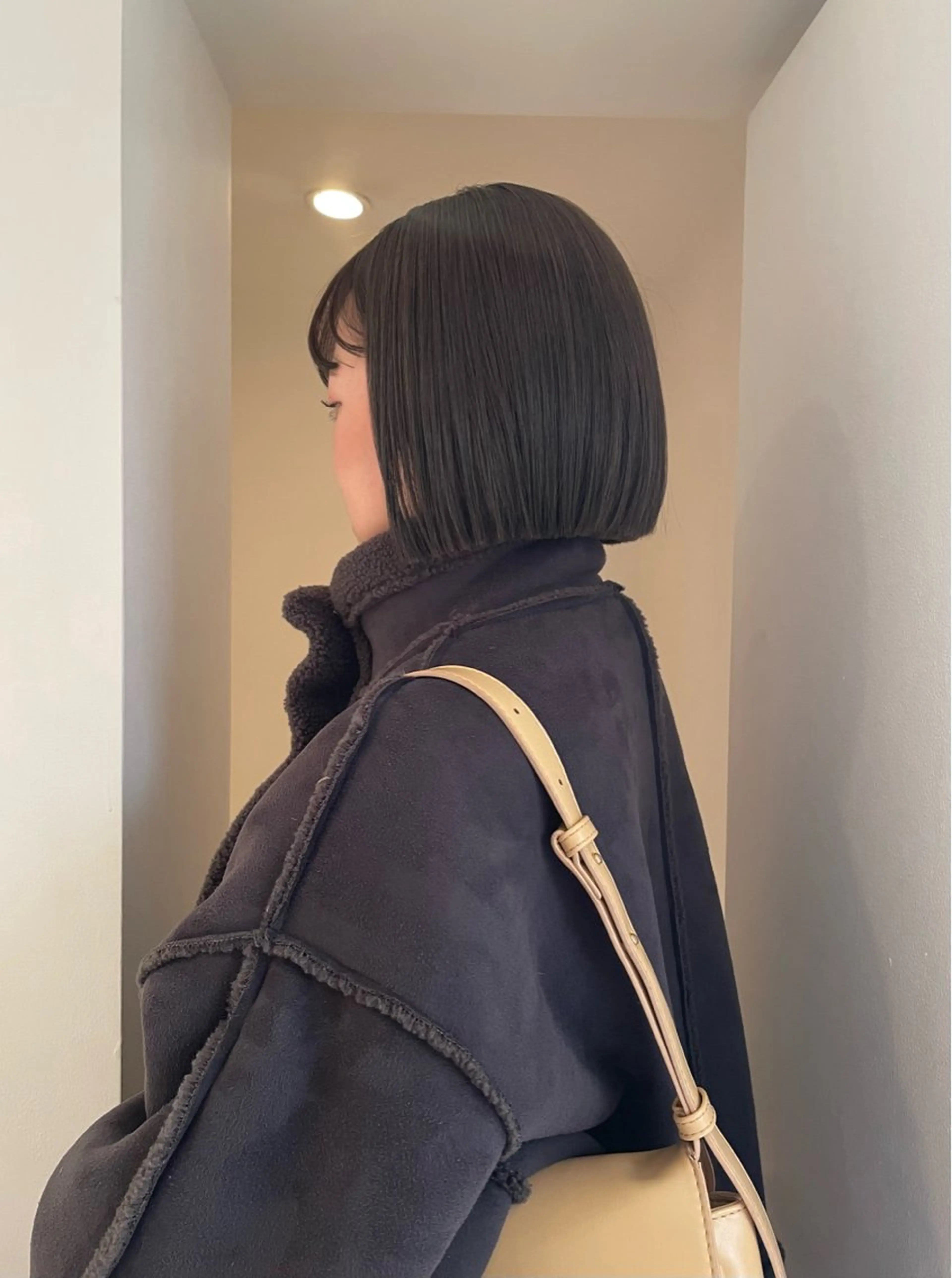 ショート カラー グレージュ オリーブグレージュ オリーブグレー カット ヘアカラー トリートメント chiharu ボブ/レイヤーのヘアスタイル