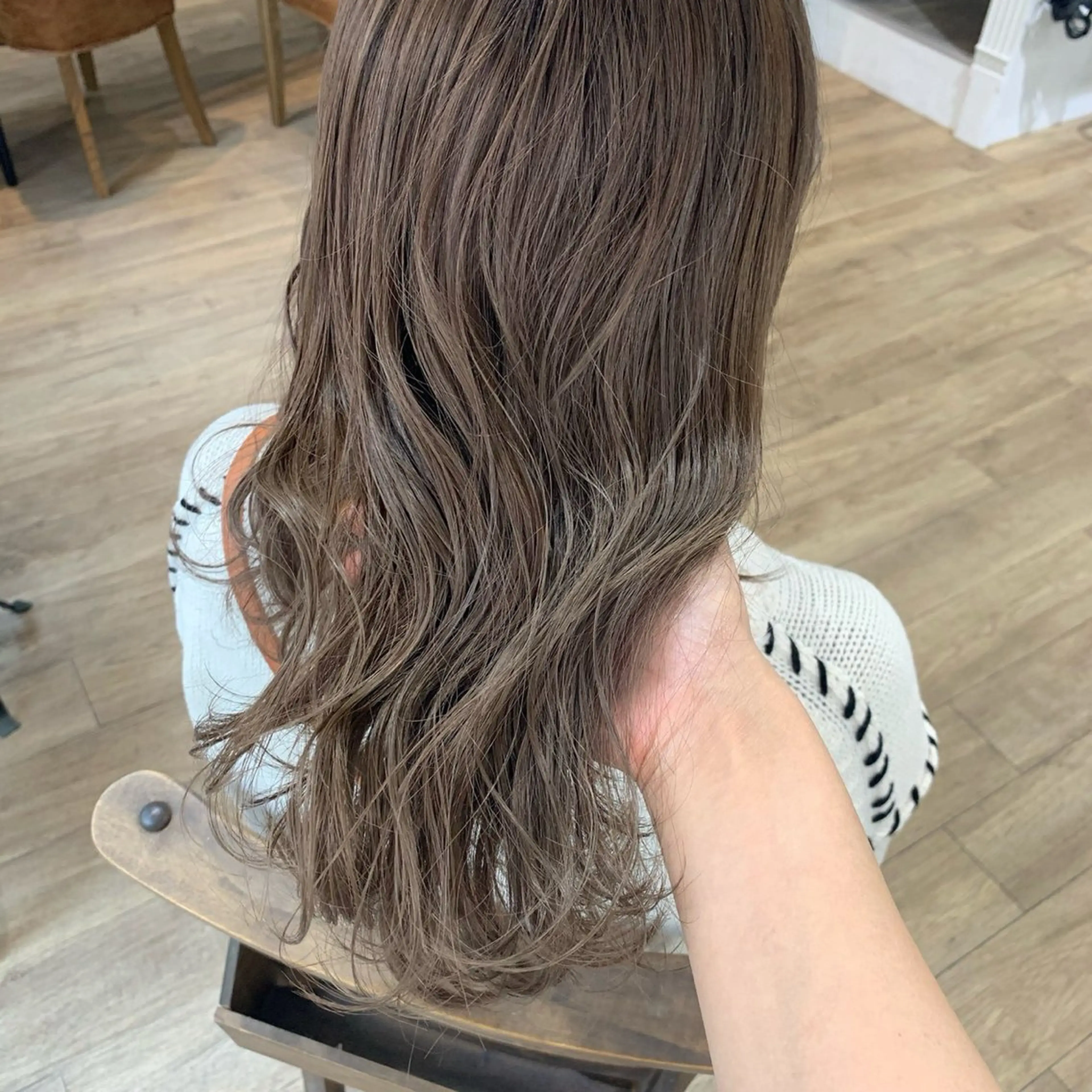 ロング ラベンダーベージュ トリートメント カット ヘアカラー トリートメント Risa🐈‍⬛/ グレージュ/透明感のヘアスタイル