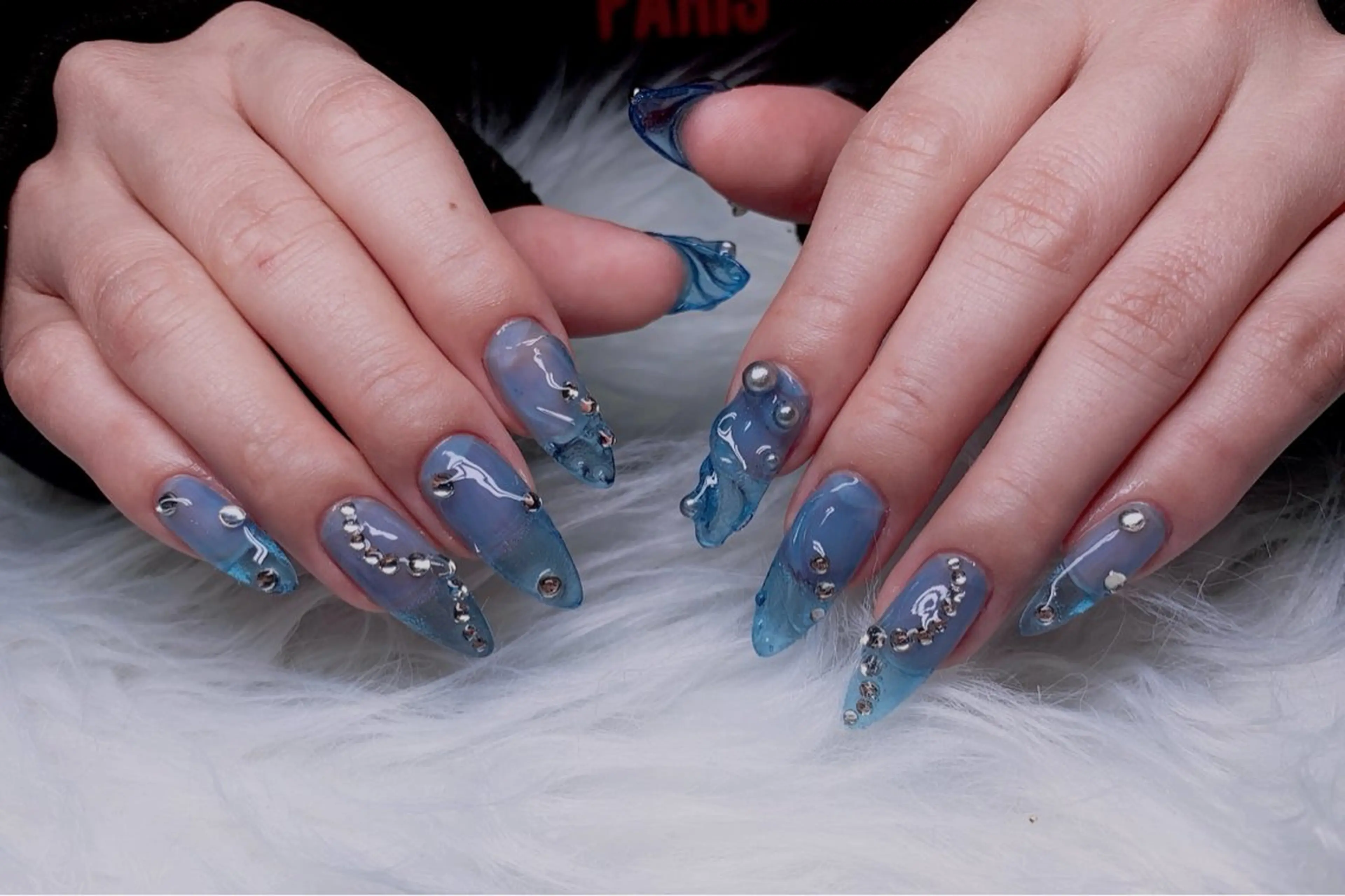 ネイル ゆず秋葉原 Vickyのネイルデザイン