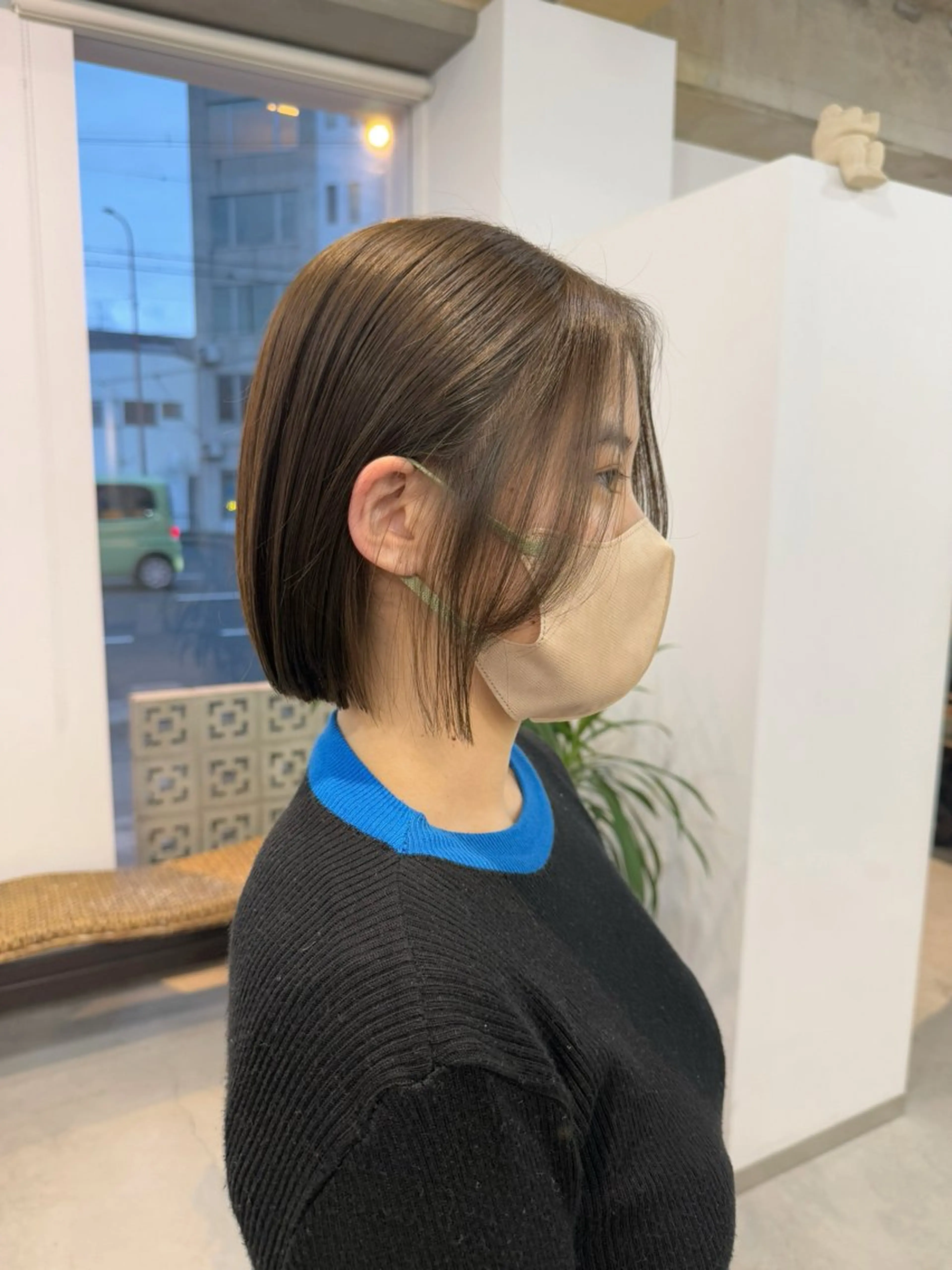 ミディアム カラー ボブ カット ヘアカラー トリートメント カイリ /レイヤーカットのヘアスタイル