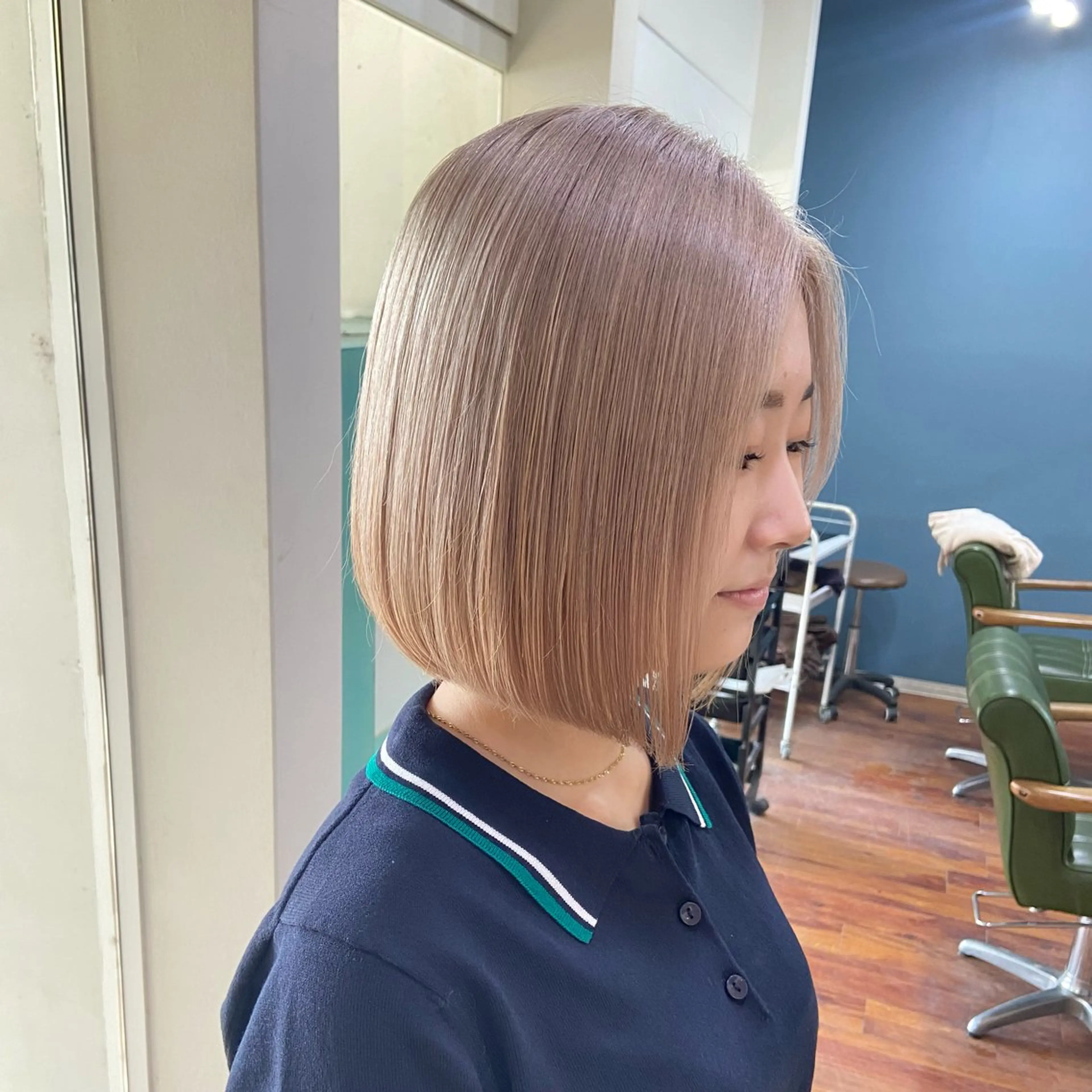 ミディアム カラー ブリーチ ケアブリーチ 髪質改善/透明感 カラー/西川奈穂のヘアスタイル