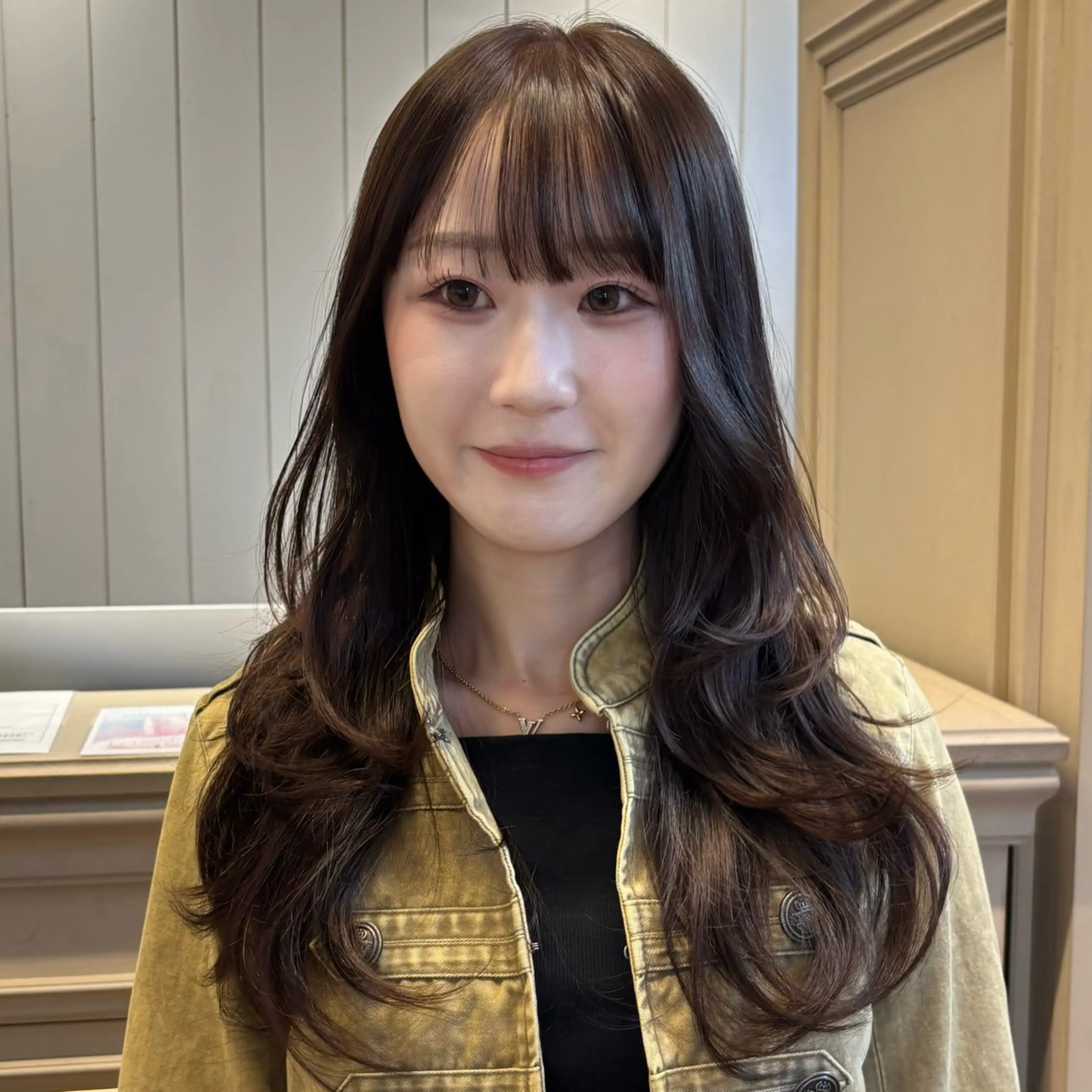 ロング カット ヘアカラー トリートメント 盛れる透明感カラー・ momokaのヘアスタイル