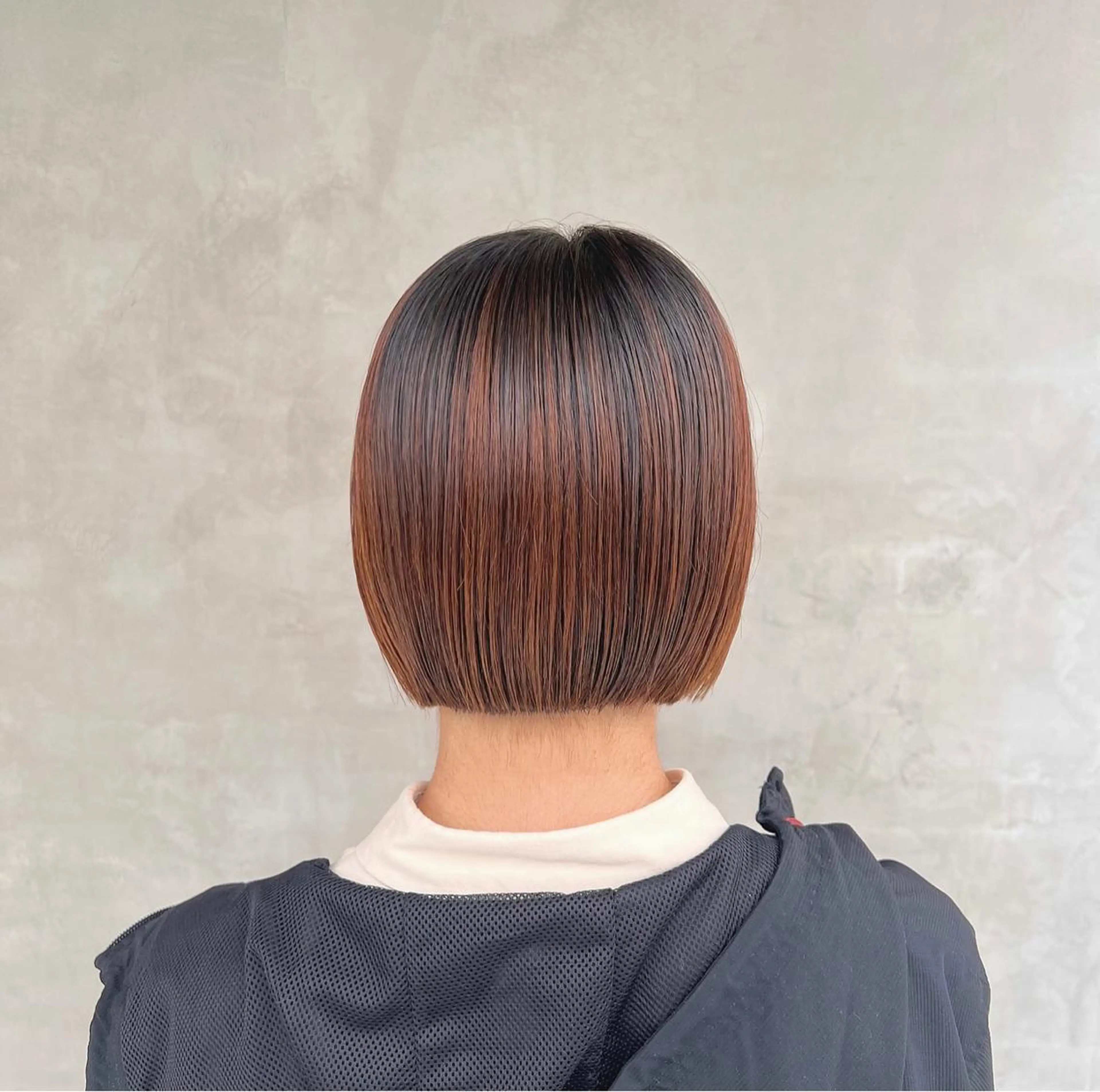 ショート ボブ カット 切りっぱなしボブ 👩🏼ミニボブのヘアスタイル