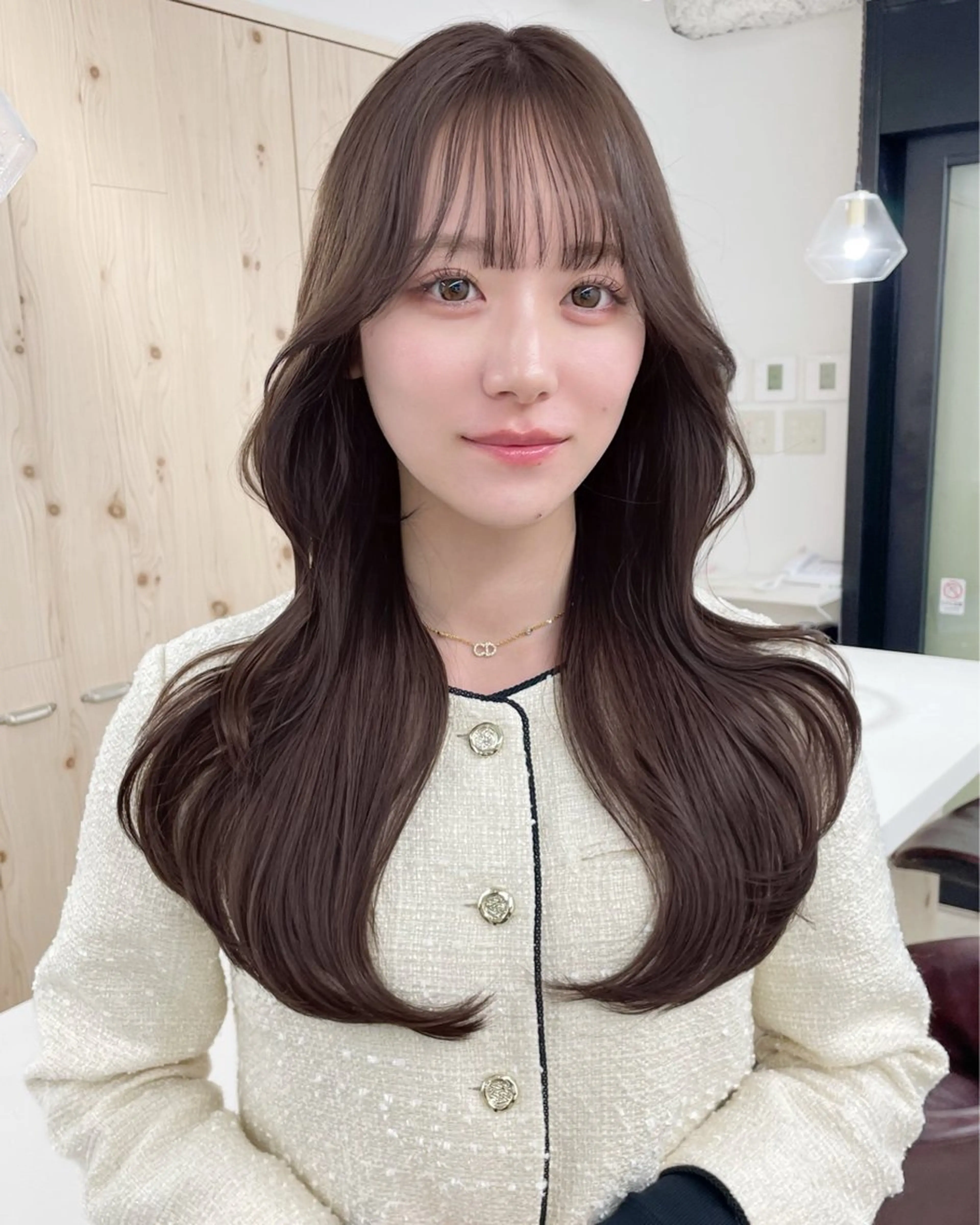 ロング カラー カット ヘアカラー トリートメント ヘアセット 新宿/韓国ヘア/ 髪質改善ストレートのヘアスタイル