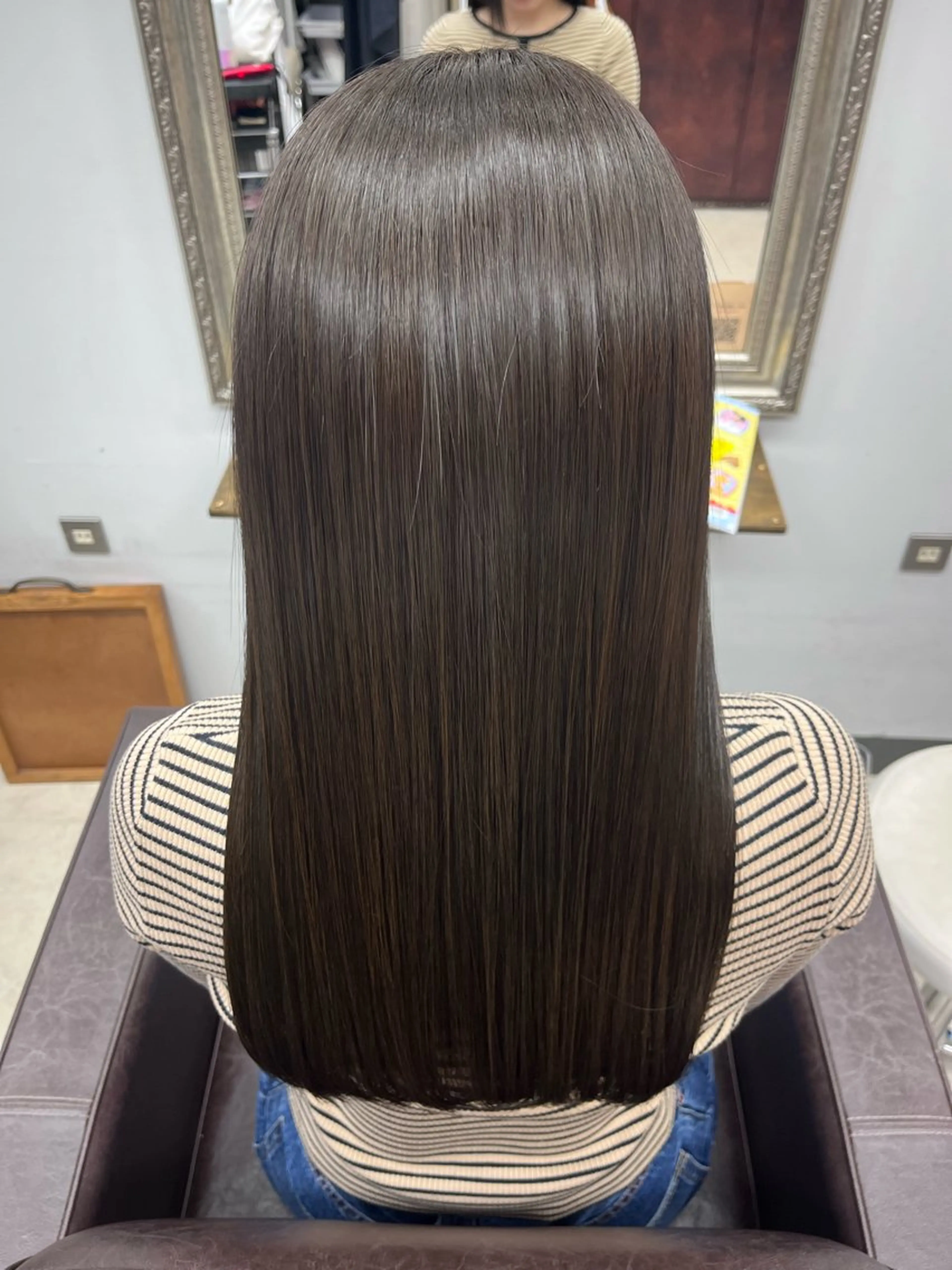 ロング カラー トリートメント 小島 凜のヘアスタイル