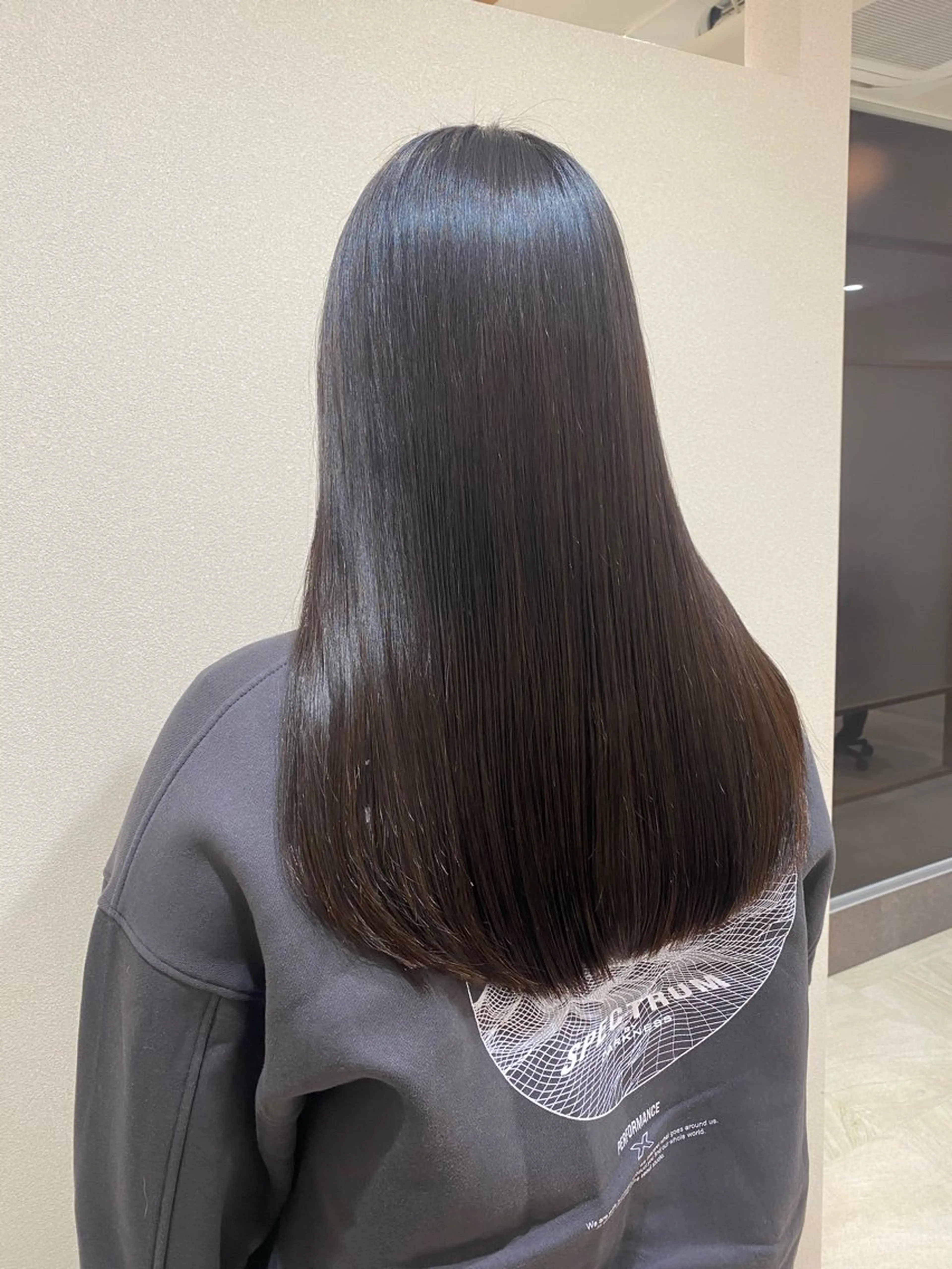 ロング カット 縮毛矯正 トリートメント 🌿縮毛矯正/ 髪質改善🌿コバヤシのヘアスタイル