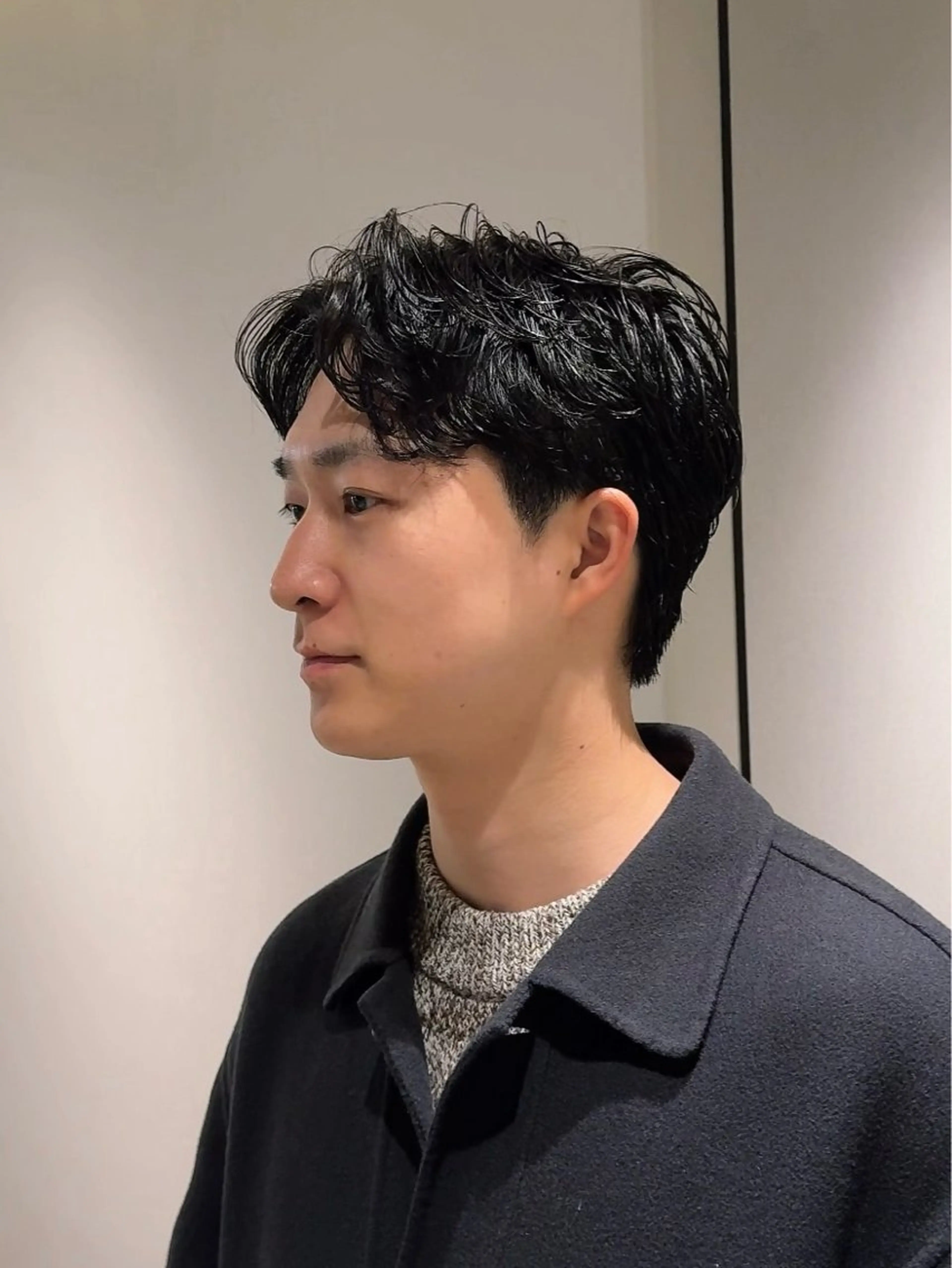 ショート パーマ メンズ センターパート メンズパーマ カット パーマ メンズ特化 丸山 航輝のヘアスタイル