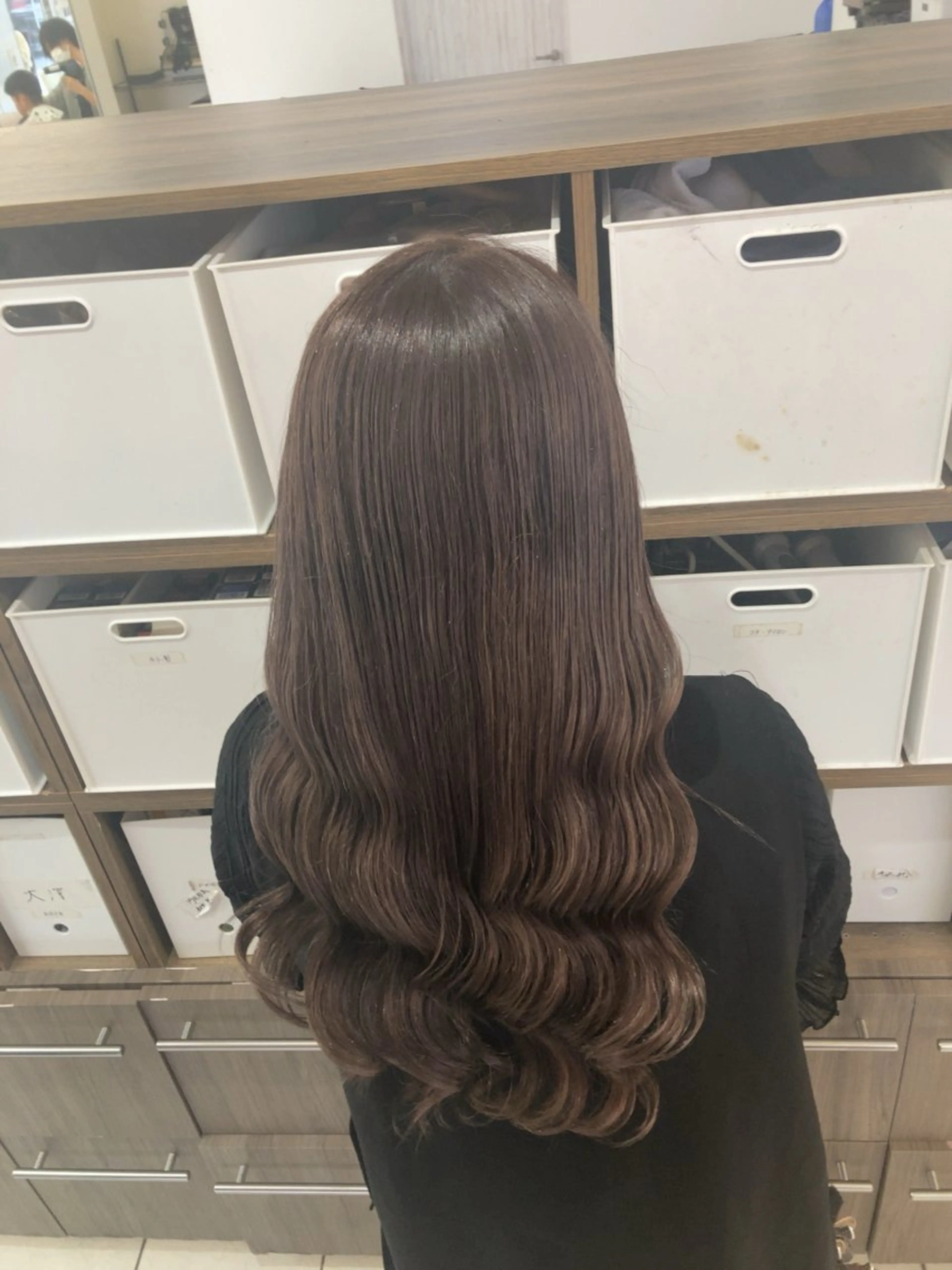 カラー 暗髪つや髪💫 岡本彩花のヘアスタイル