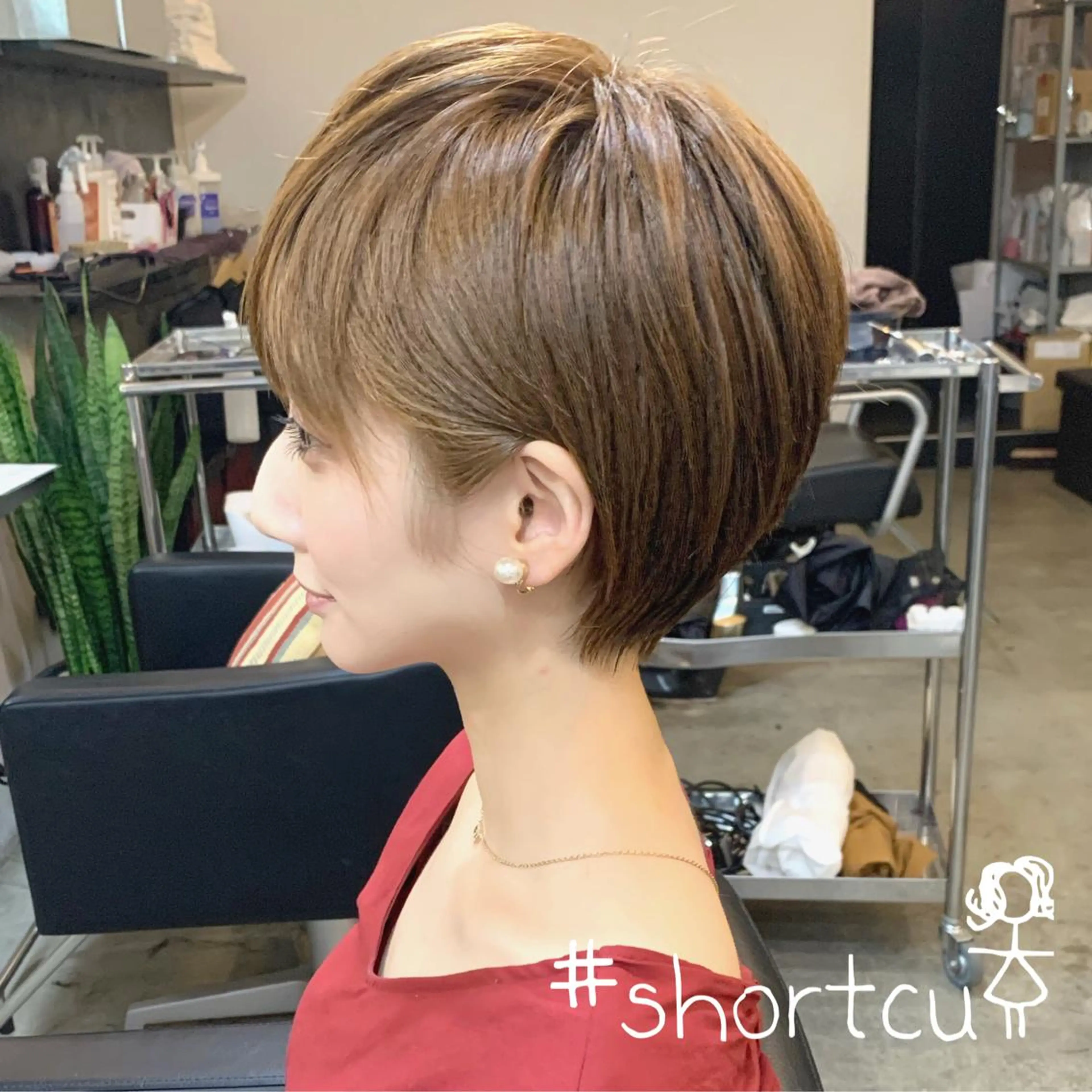 ショート くせ毛 顔周りカット 似合わせカット トリートメント カット ヘアカラー トリートメント 渋谷レイヤーカット❌ 縮毛矯正専門/武田涼のヘアスタイル