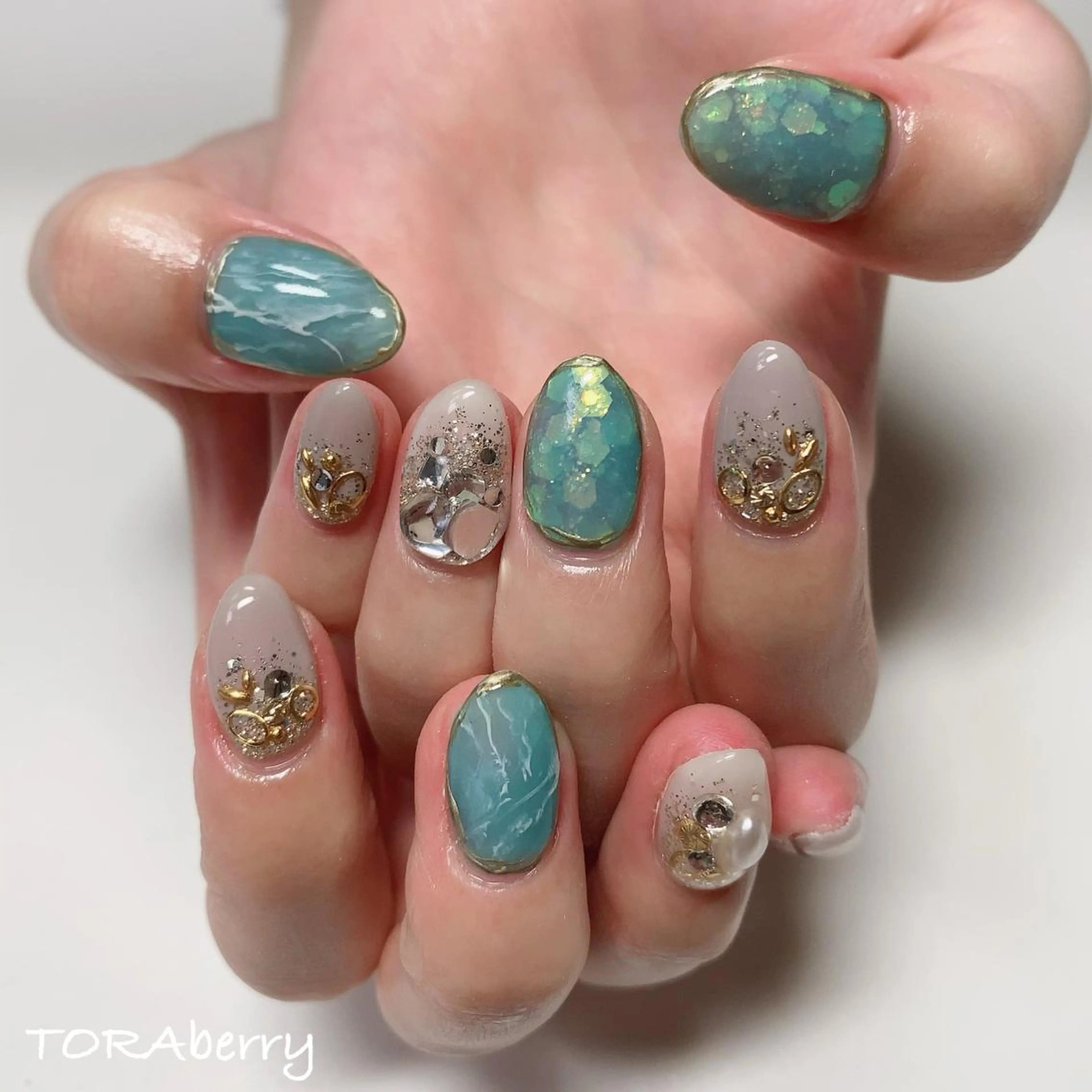 ネイル ハンドネイル ネイリスト なつみのネイルデザイン