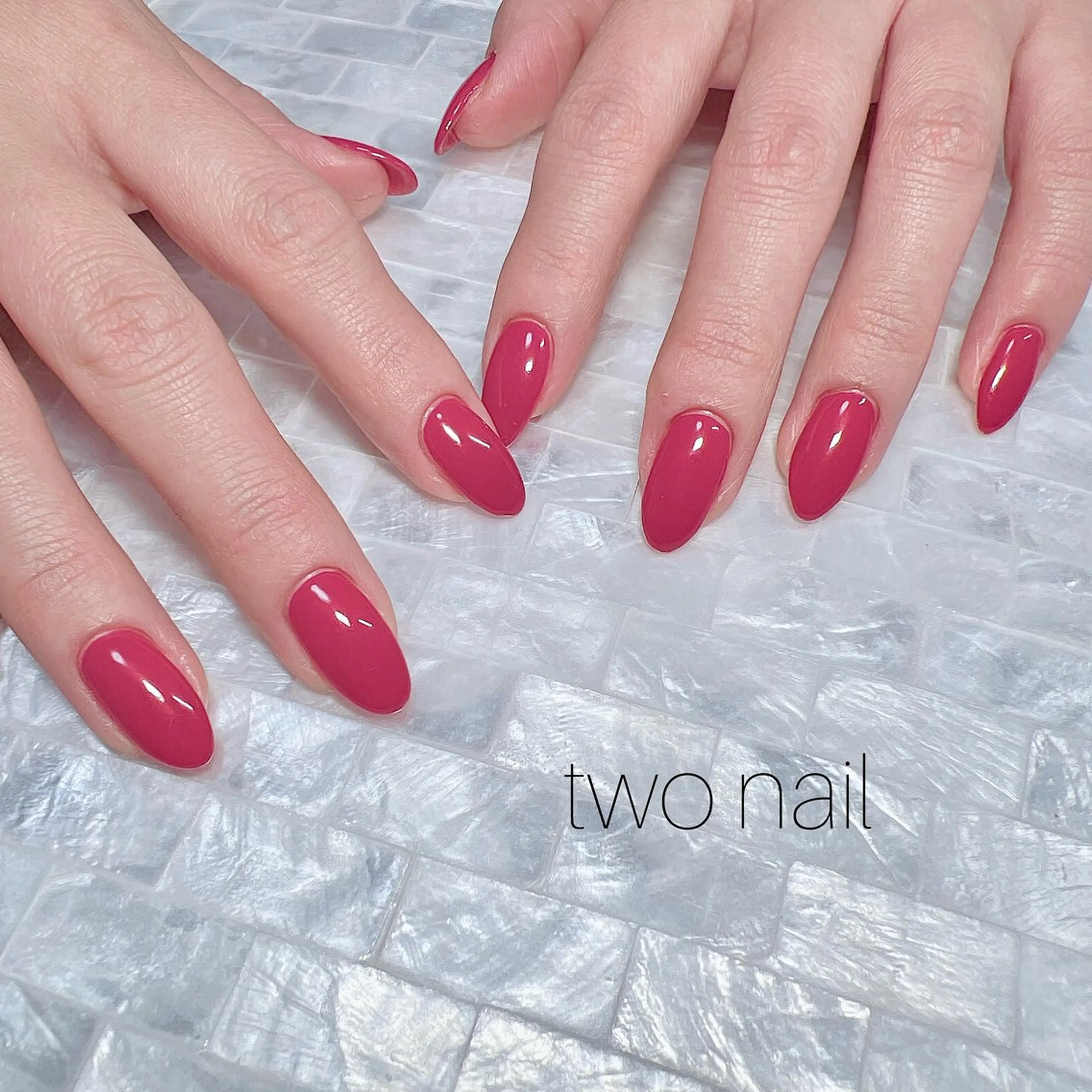 ネイル ネイルチップ ホワイト ハンドネイル two nailのネイルデザイン