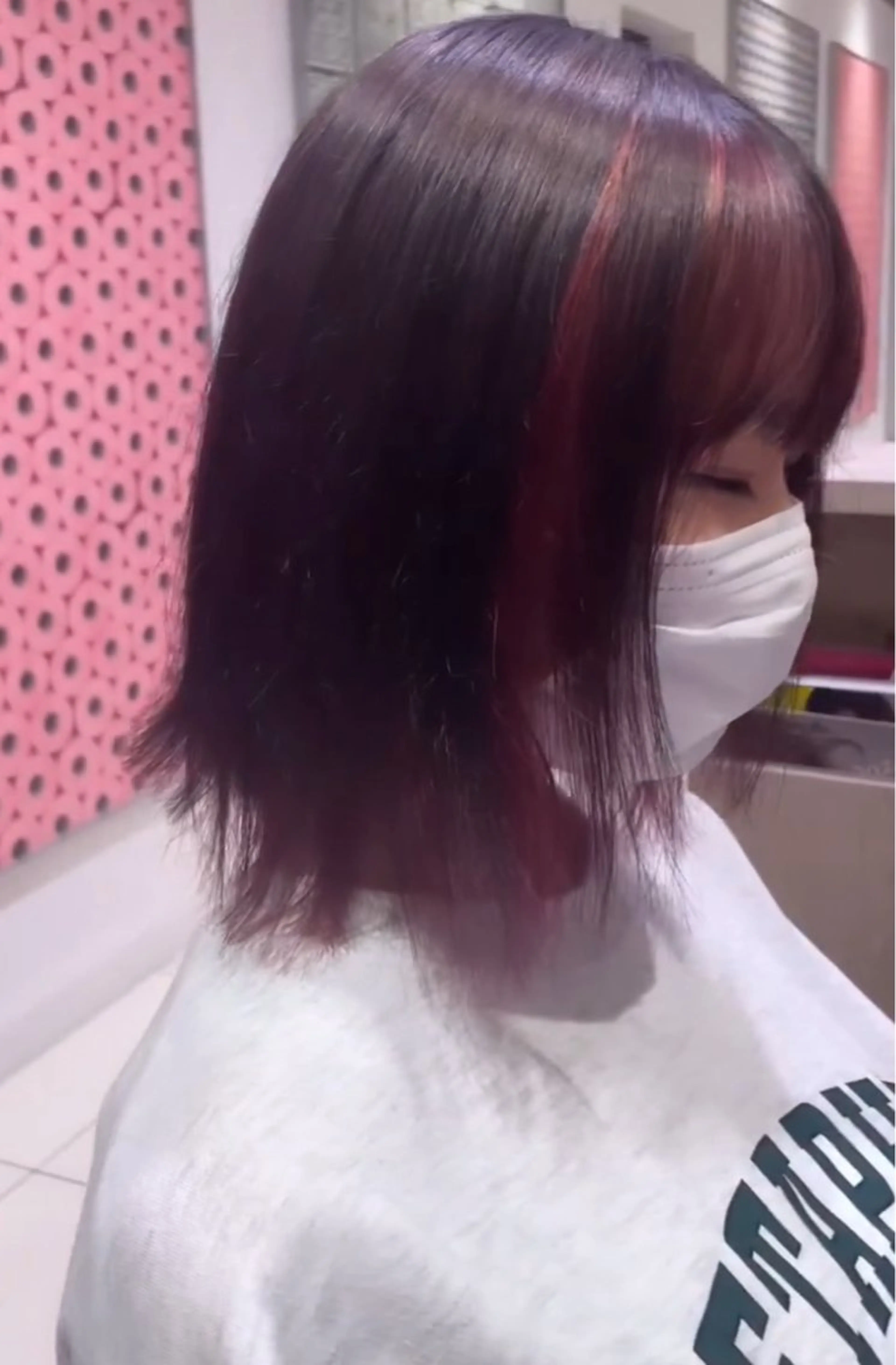 カラー 渡部 優衣のヘアスタイル